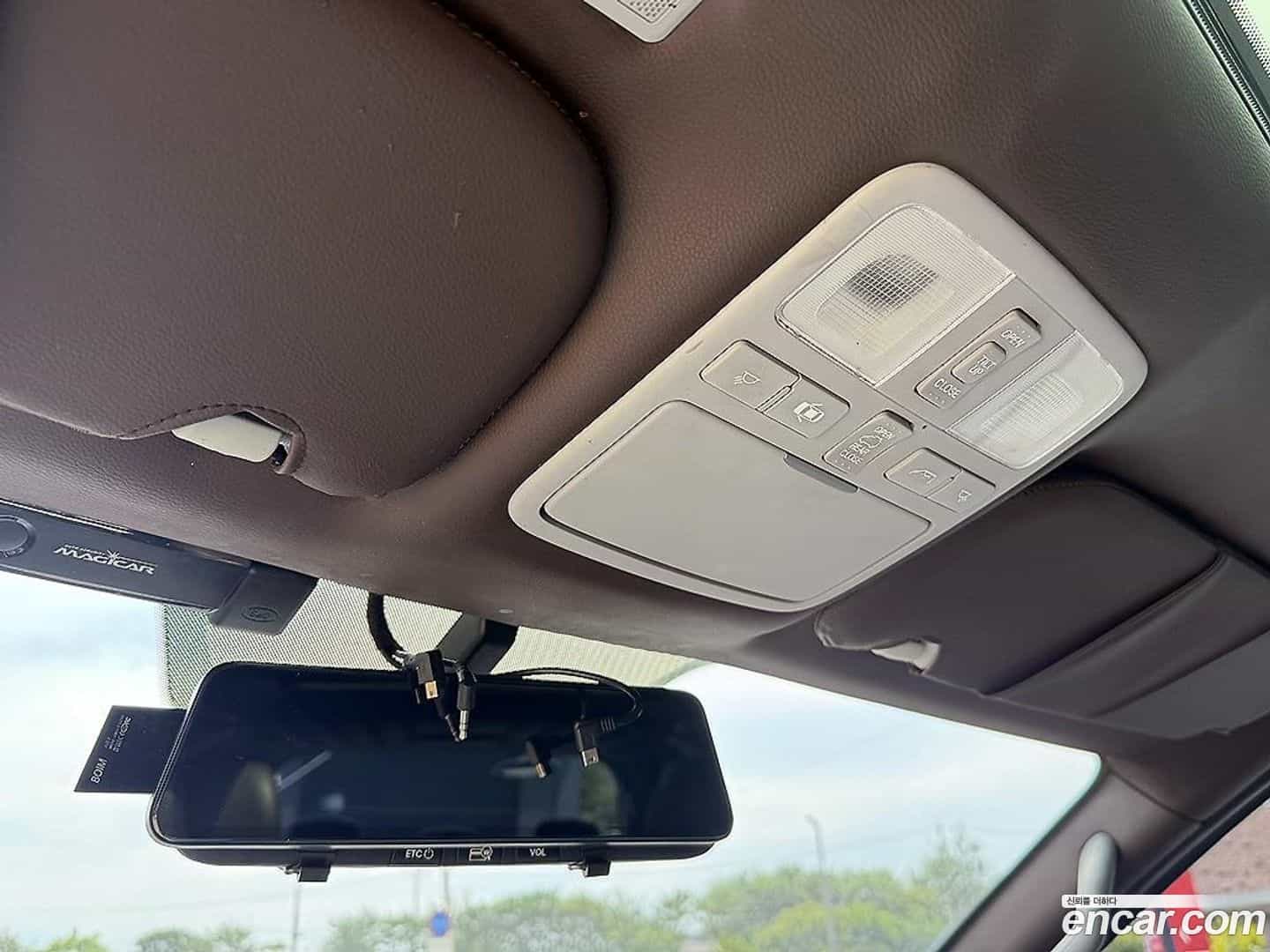 Starex Hyundai 2020.2-OPTION-018