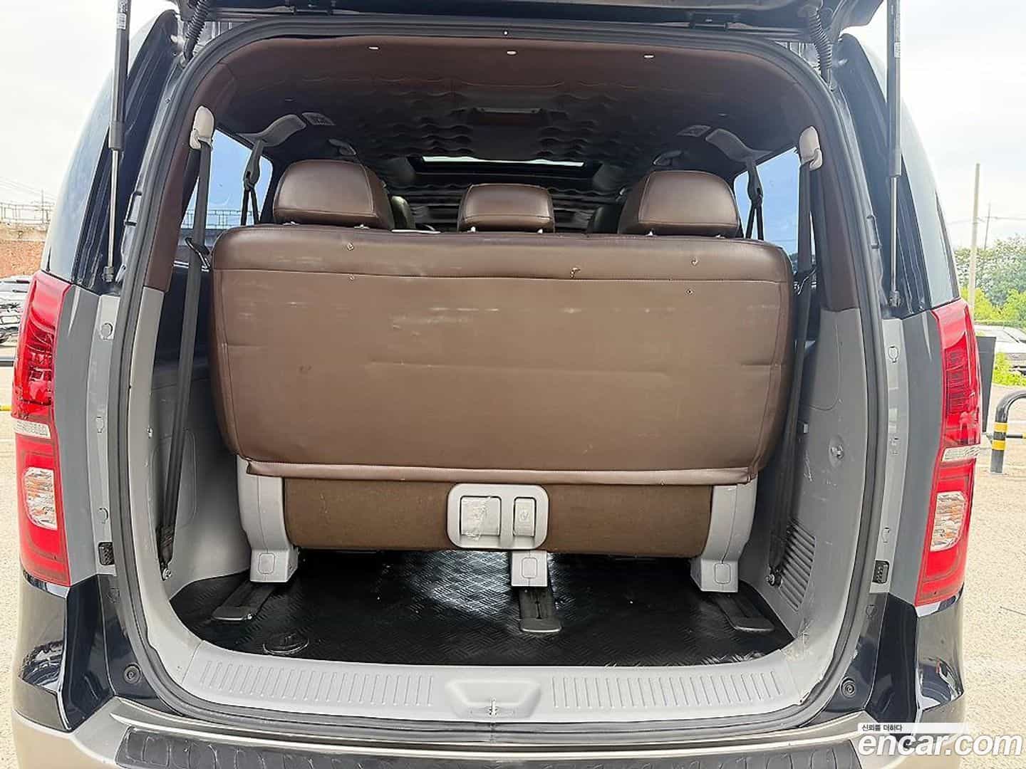 Starex Hyundai 2020.2-OPTION-022