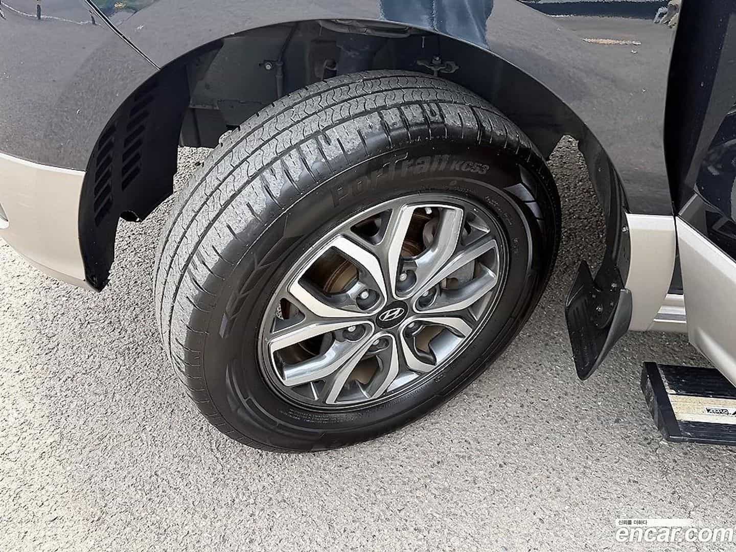 Starex Hyundai 2020.2-OPTION-024