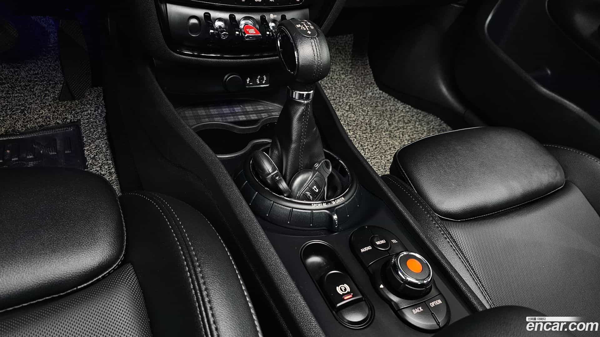 Clubman Mini 2017.10-INNER-009