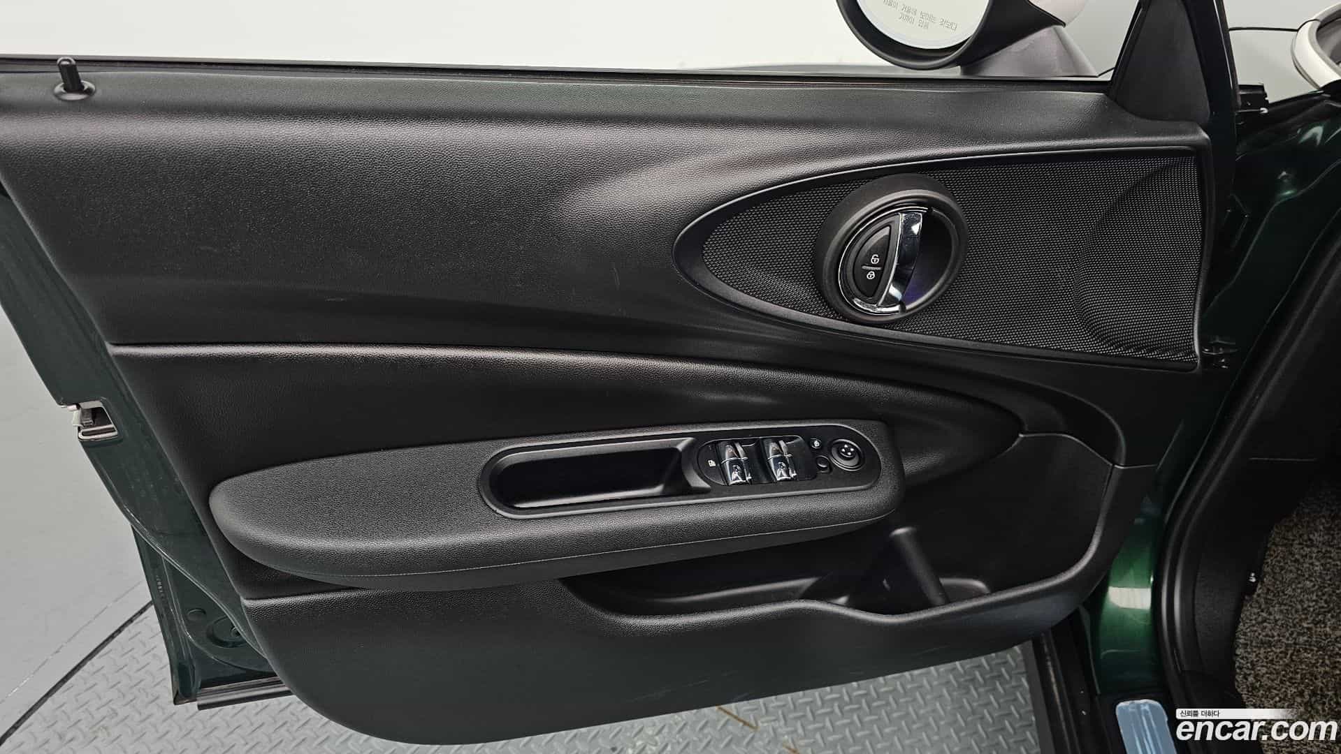 Clubman Mini 2017.10-INNER-034