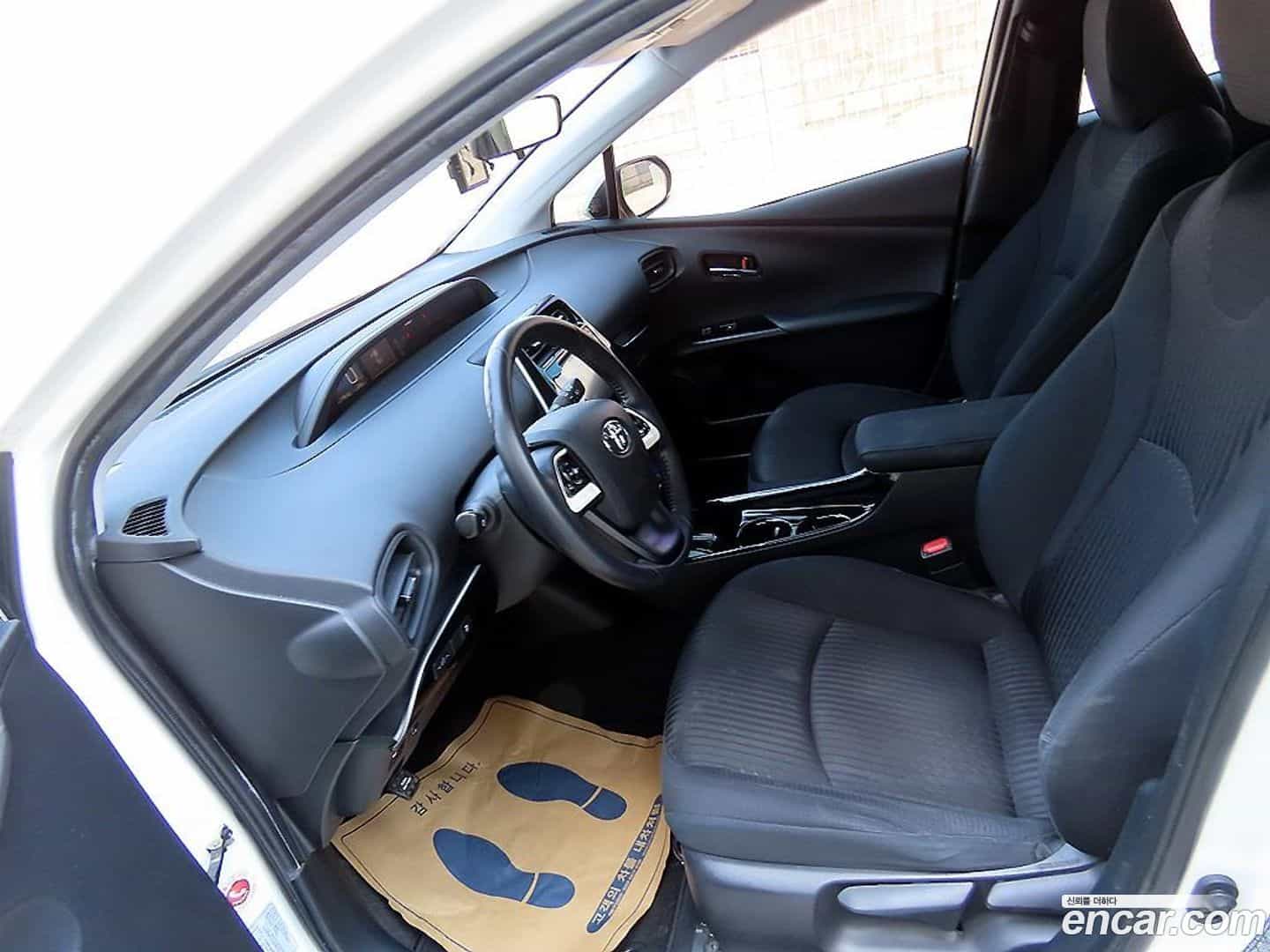 Prius Toyota 2018.6-OUTER-005