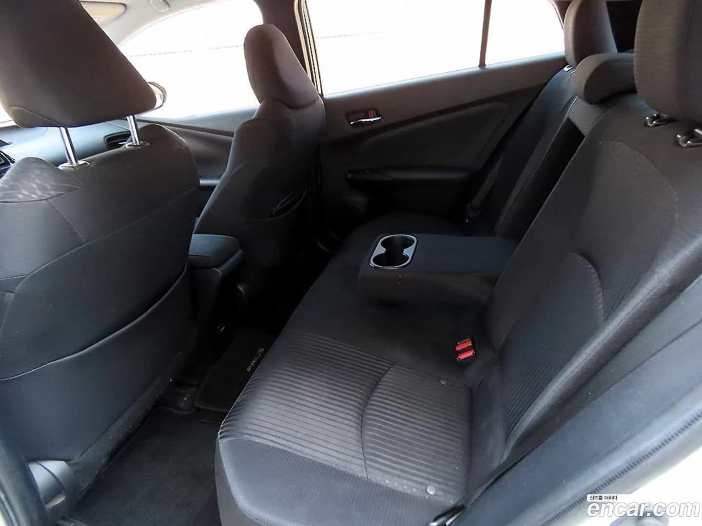 Prius Toyota 2018.6-OUTER-006
