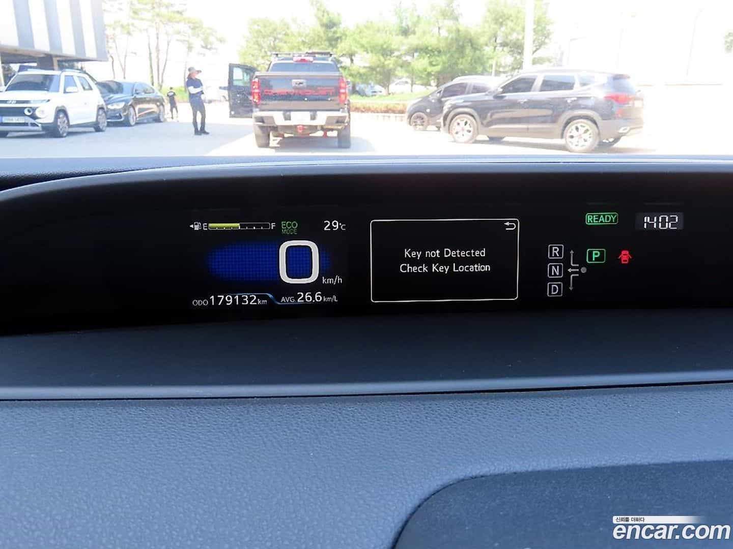 Prius Toyota 2018.6-INNER-009