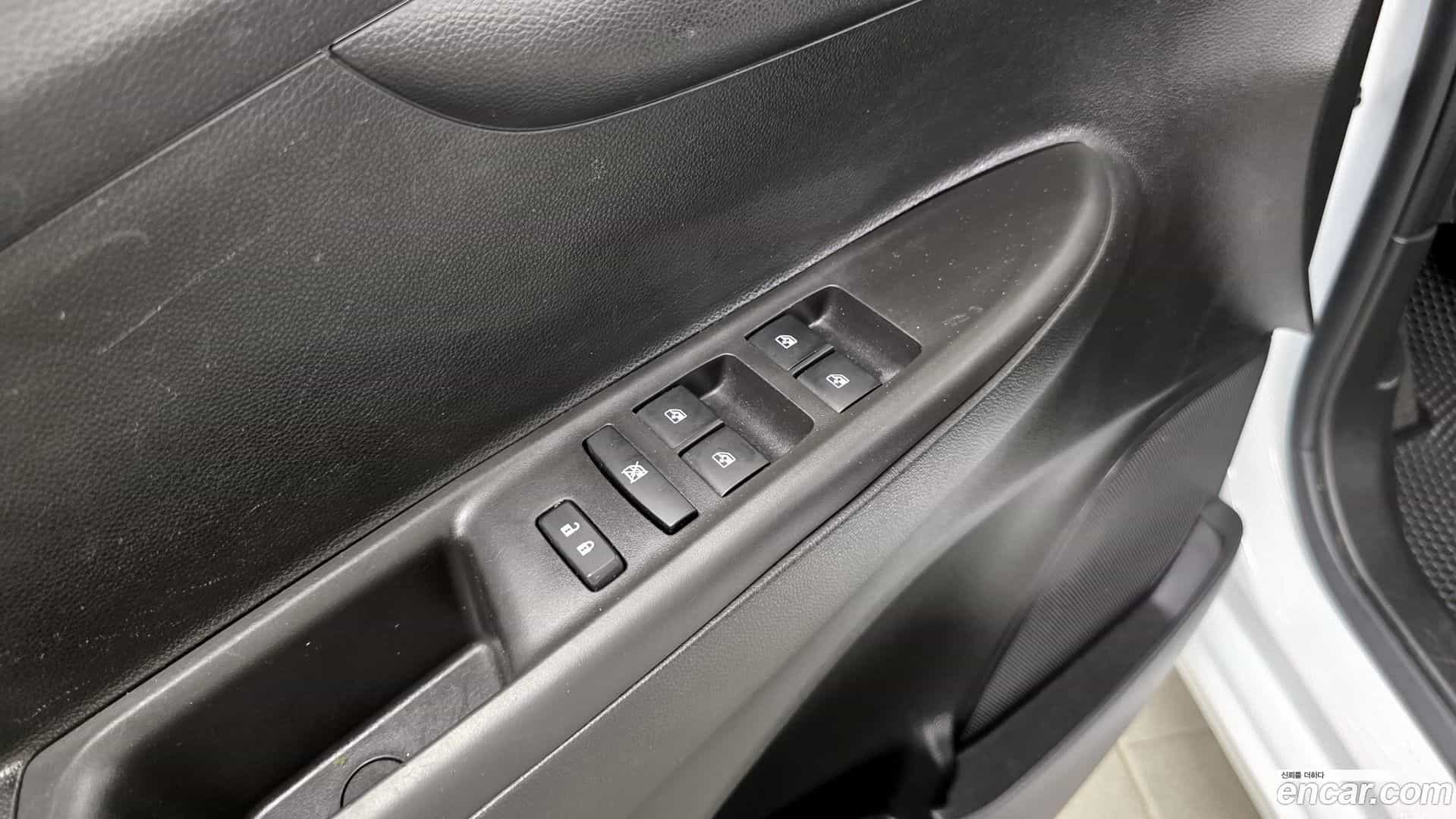 Spark Chevrolet 2018.11-OPTION-022