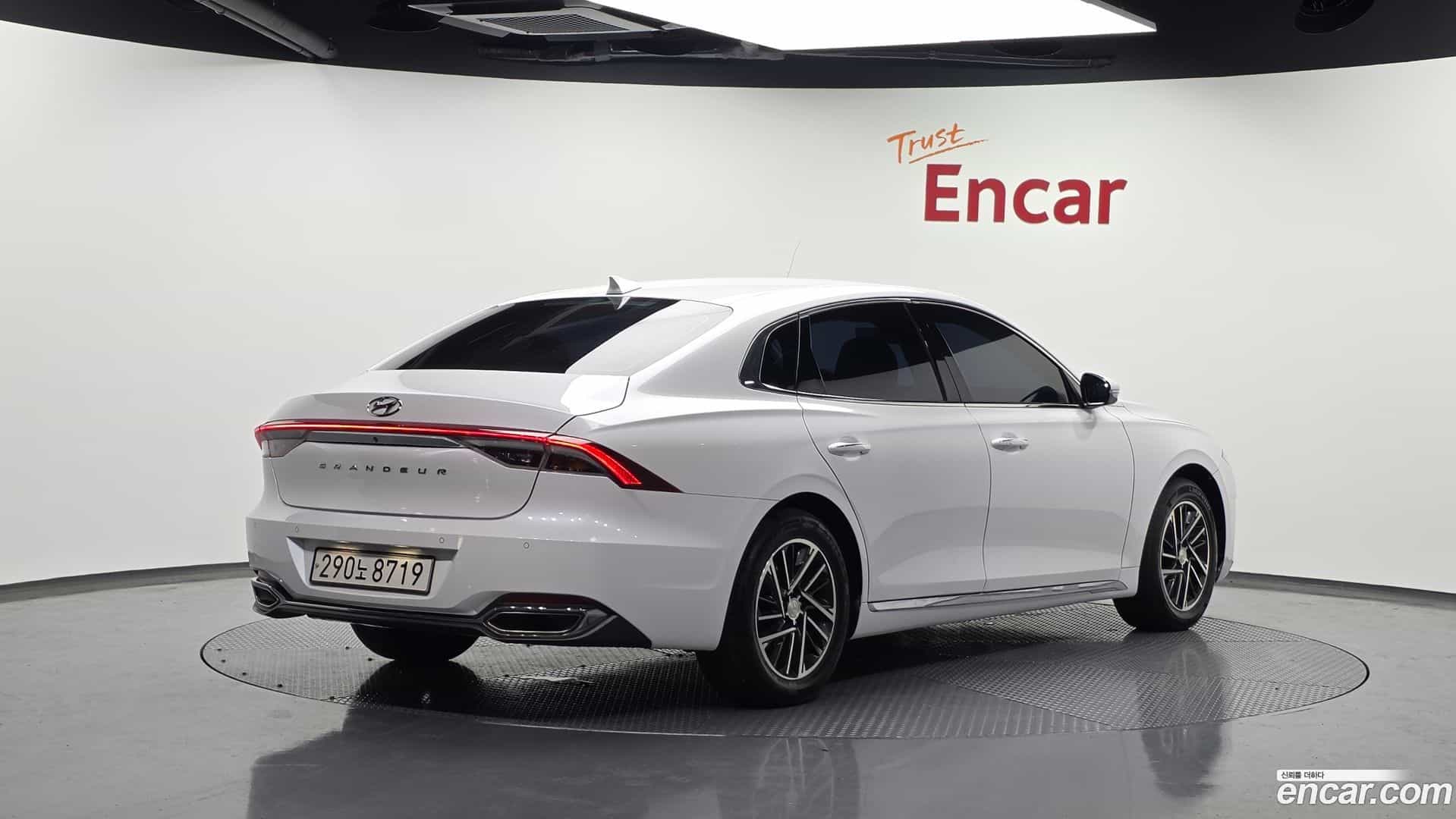 Grandeur Hyundai 2022.3-OUTER-002