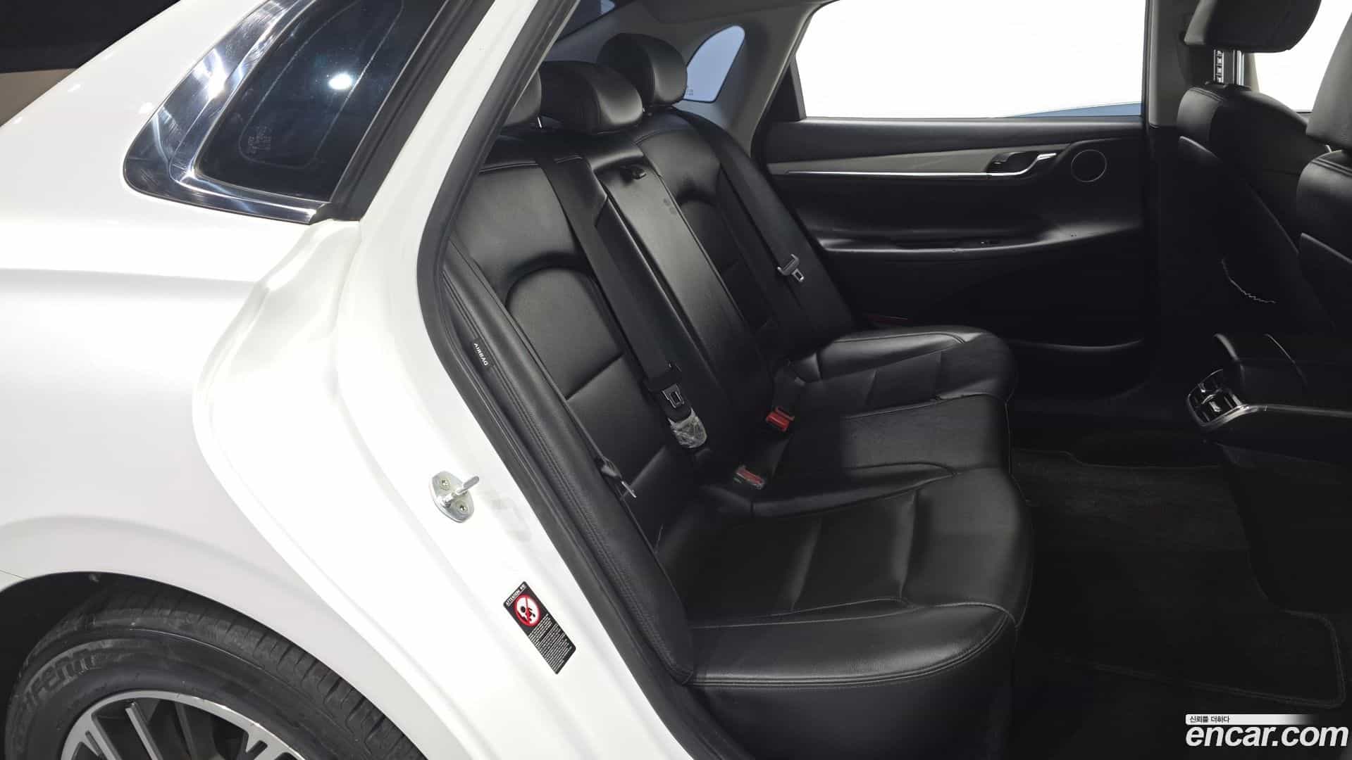 Grandeur Hyundai 2022.3-OPTION-015