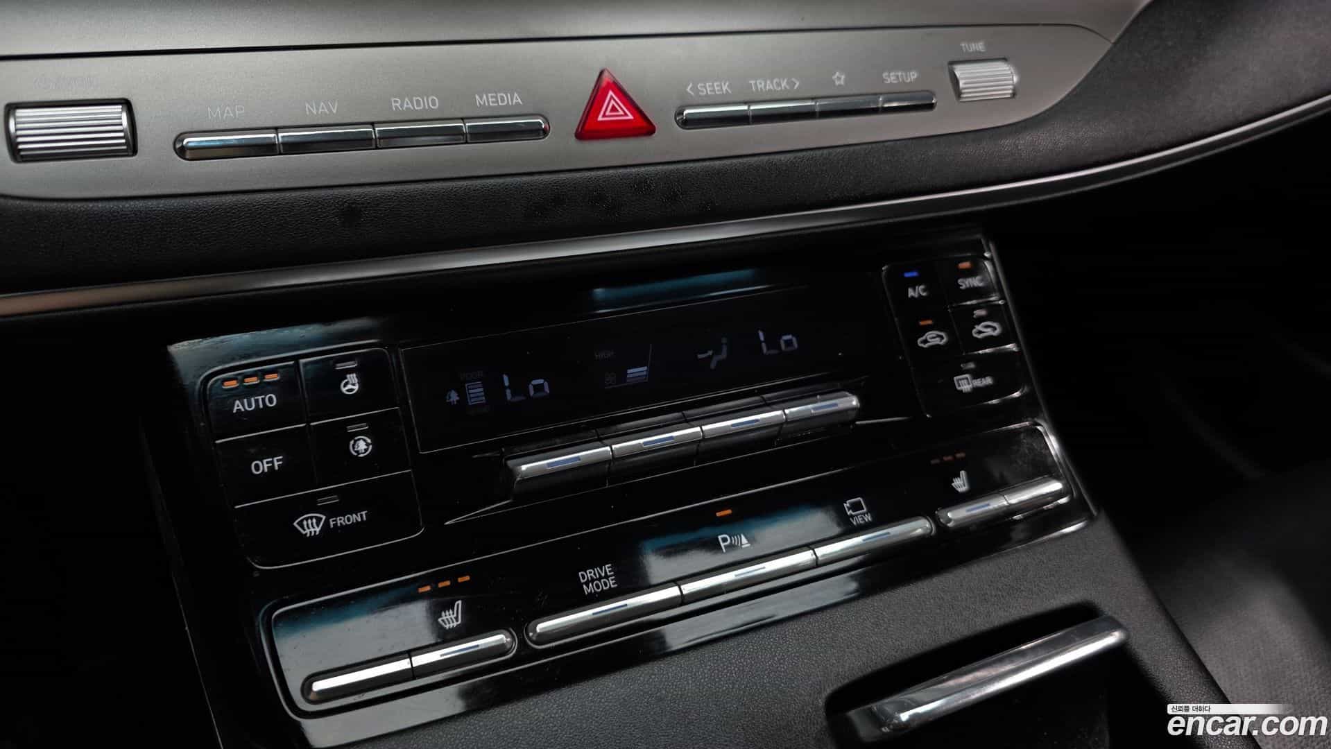 Grandeur Hyundai 2022.3-OPTION-023