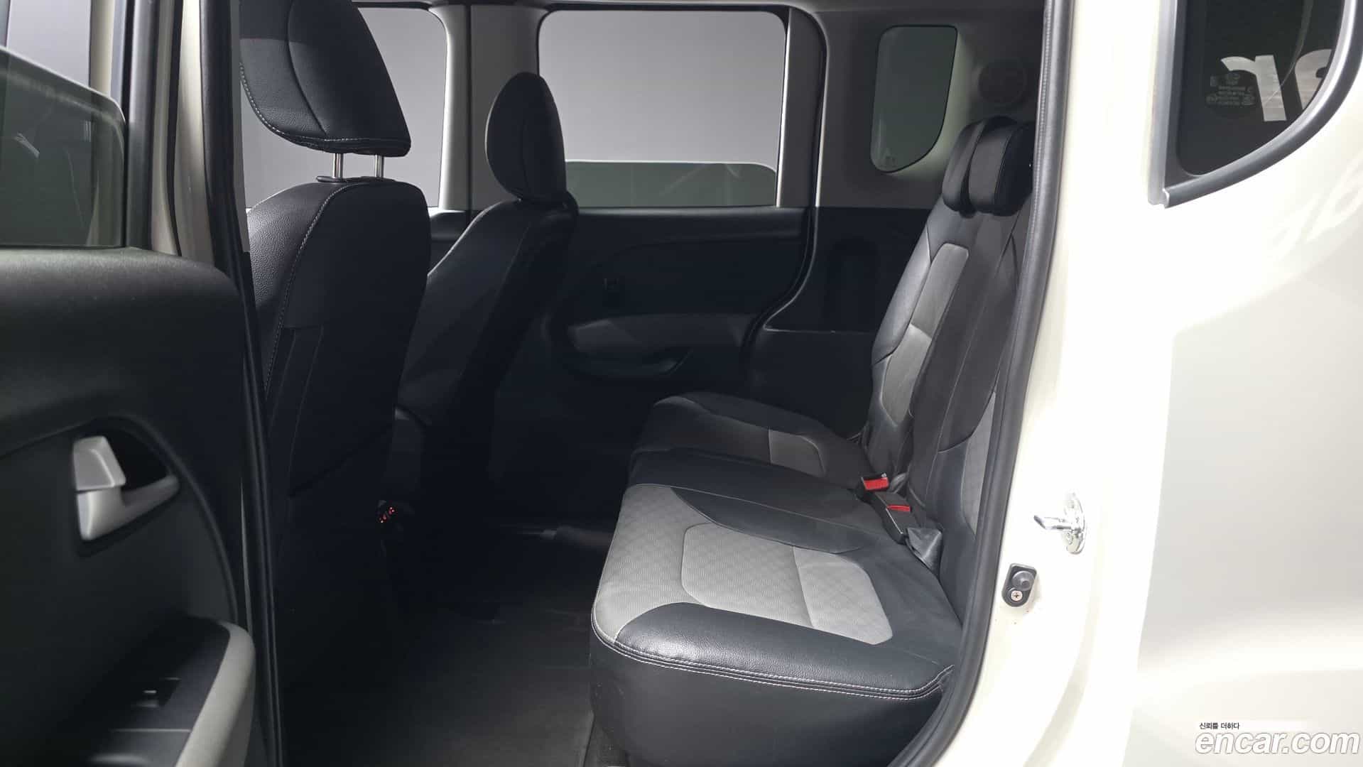 RAY Kia 2021.5-INNER-036