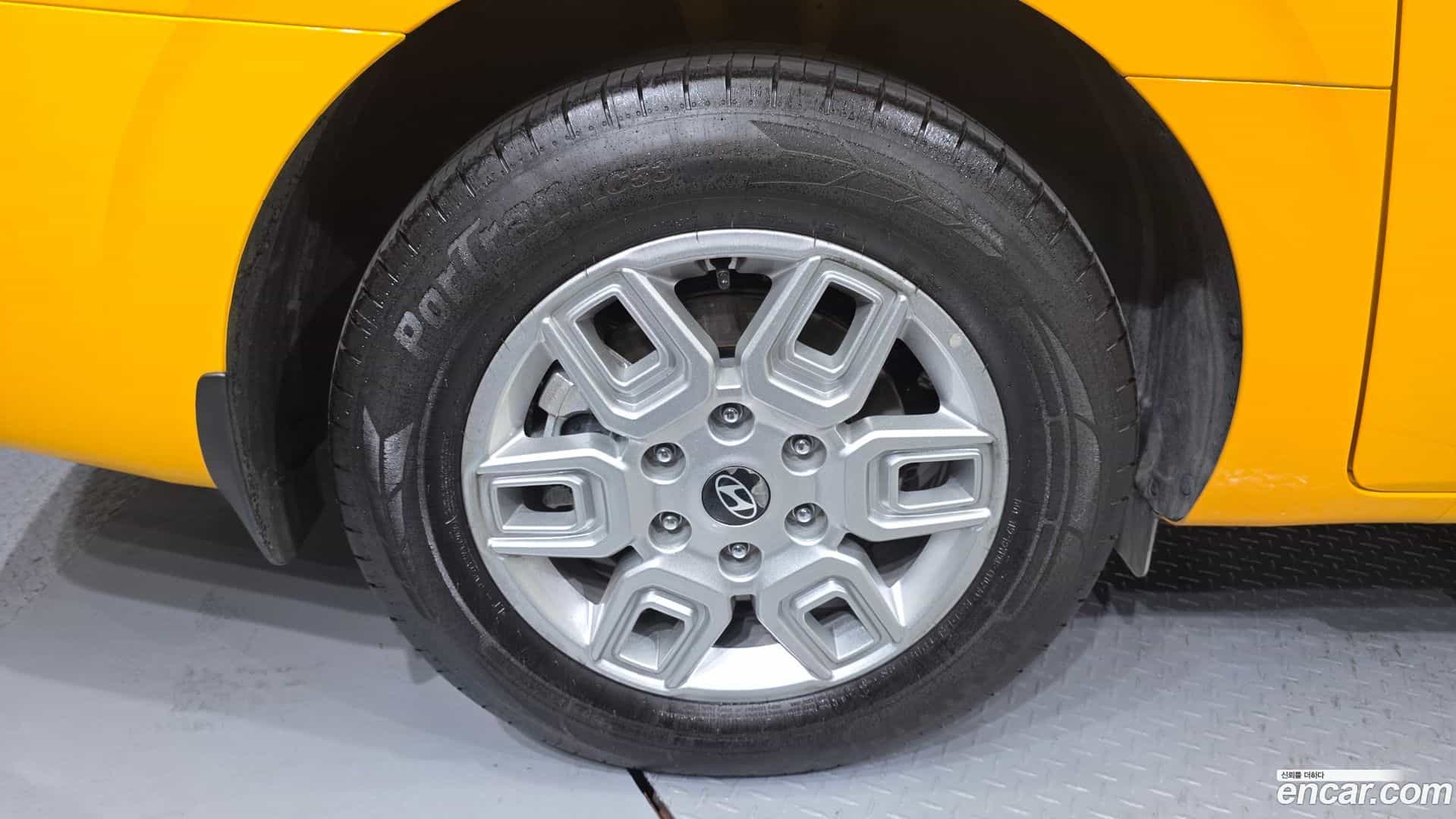 Staria Hyundai 2025.4-OUTER-005