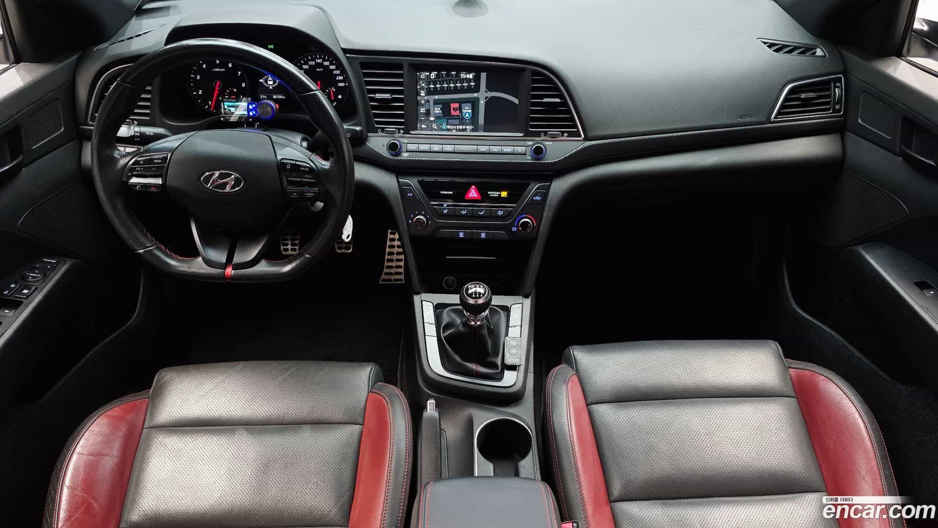 AVANTE Hyundai 2018.2-INNER-007