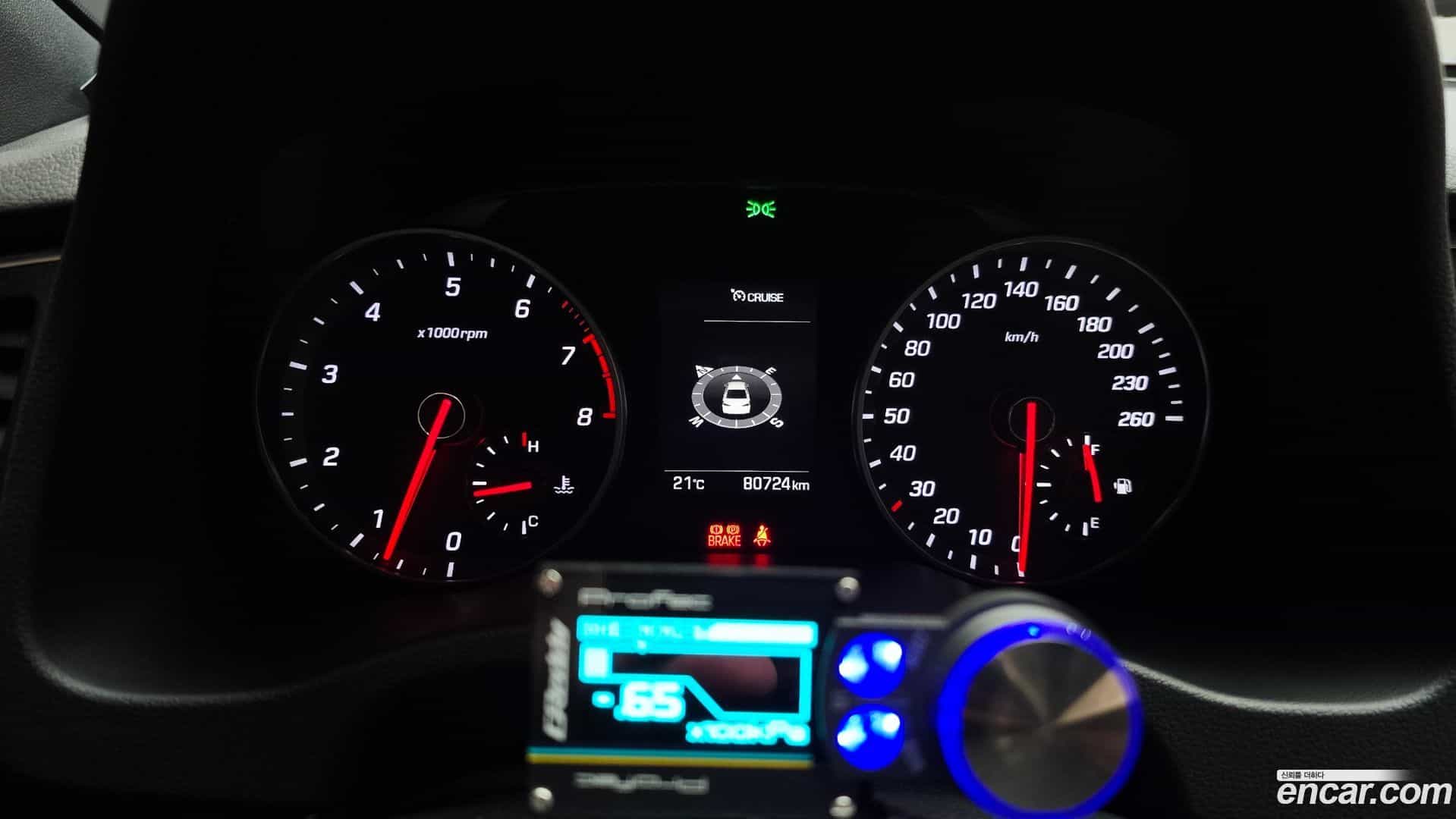 AVANTE Hyundai 2018.2-INNER-008