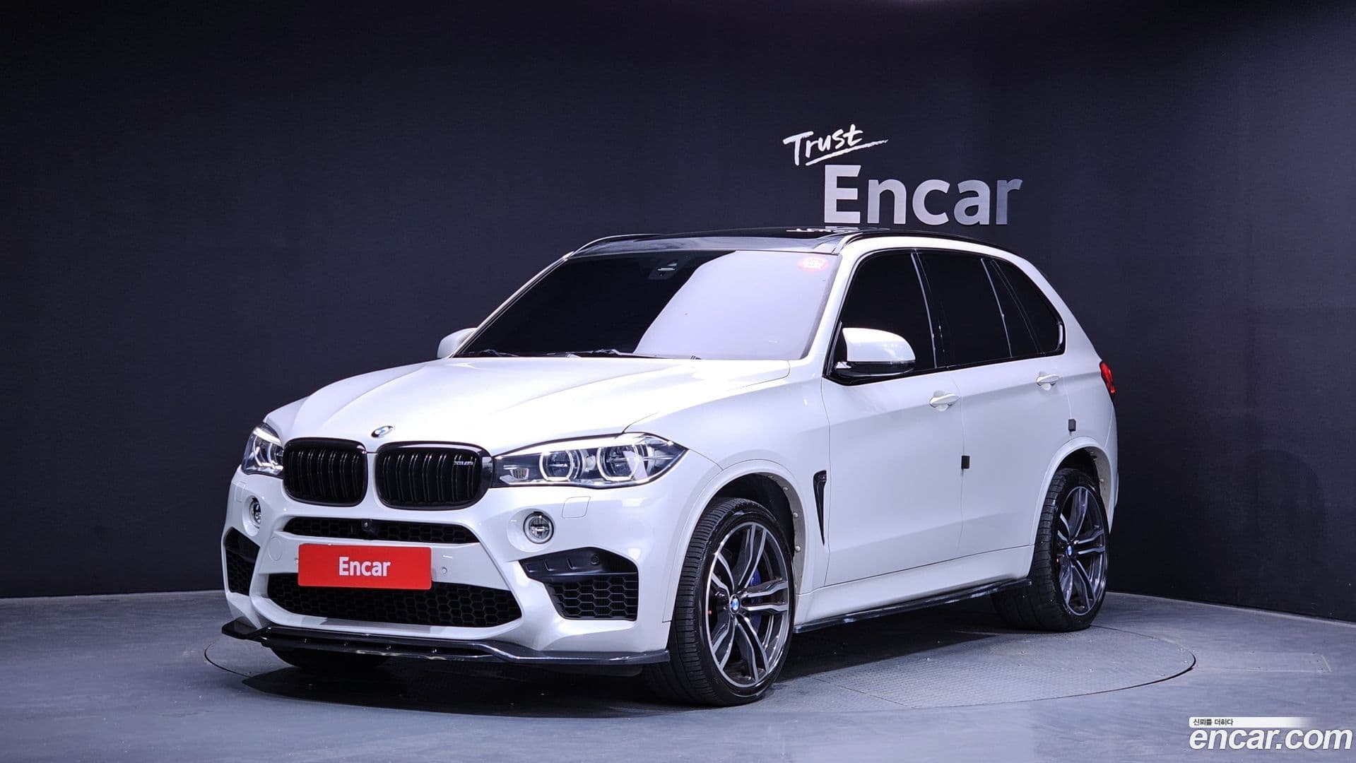 Main__Slider__Photo:X5M BMW 2017.11-0