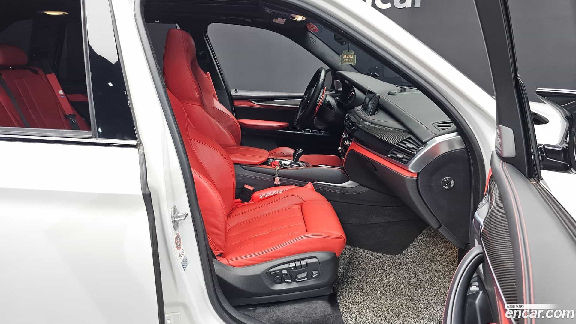X5M BMW 2017.11-INNER-036