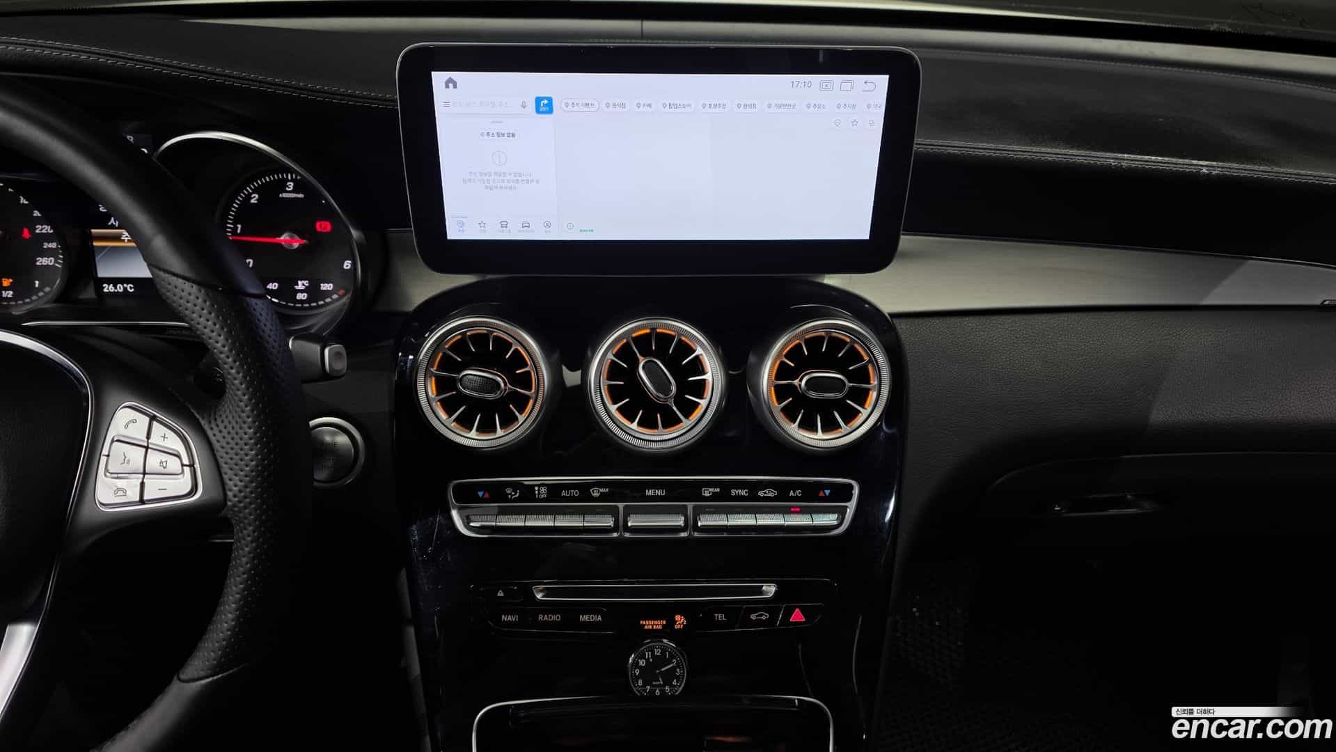 GLC-Class Mercedes-Benz 2017.11-OPTION-018