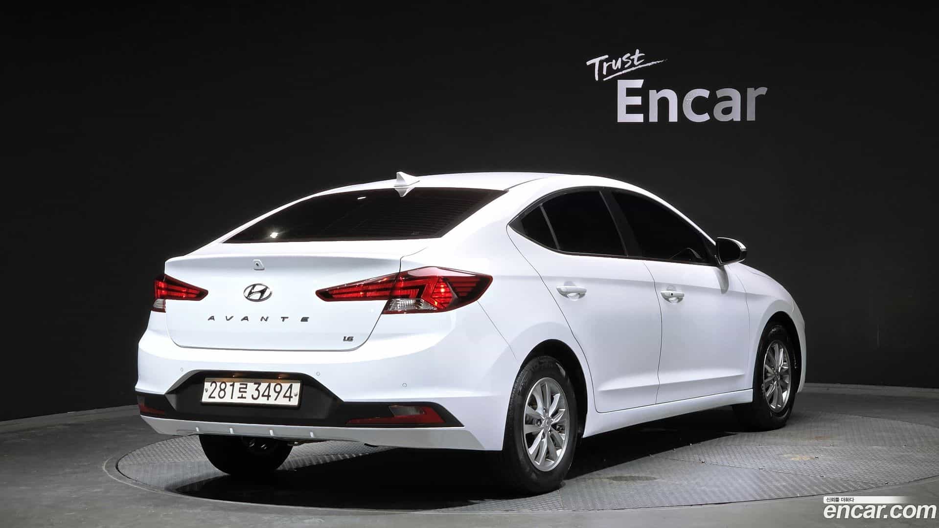AVANTE Hyundai 2019.9-OUTER-002