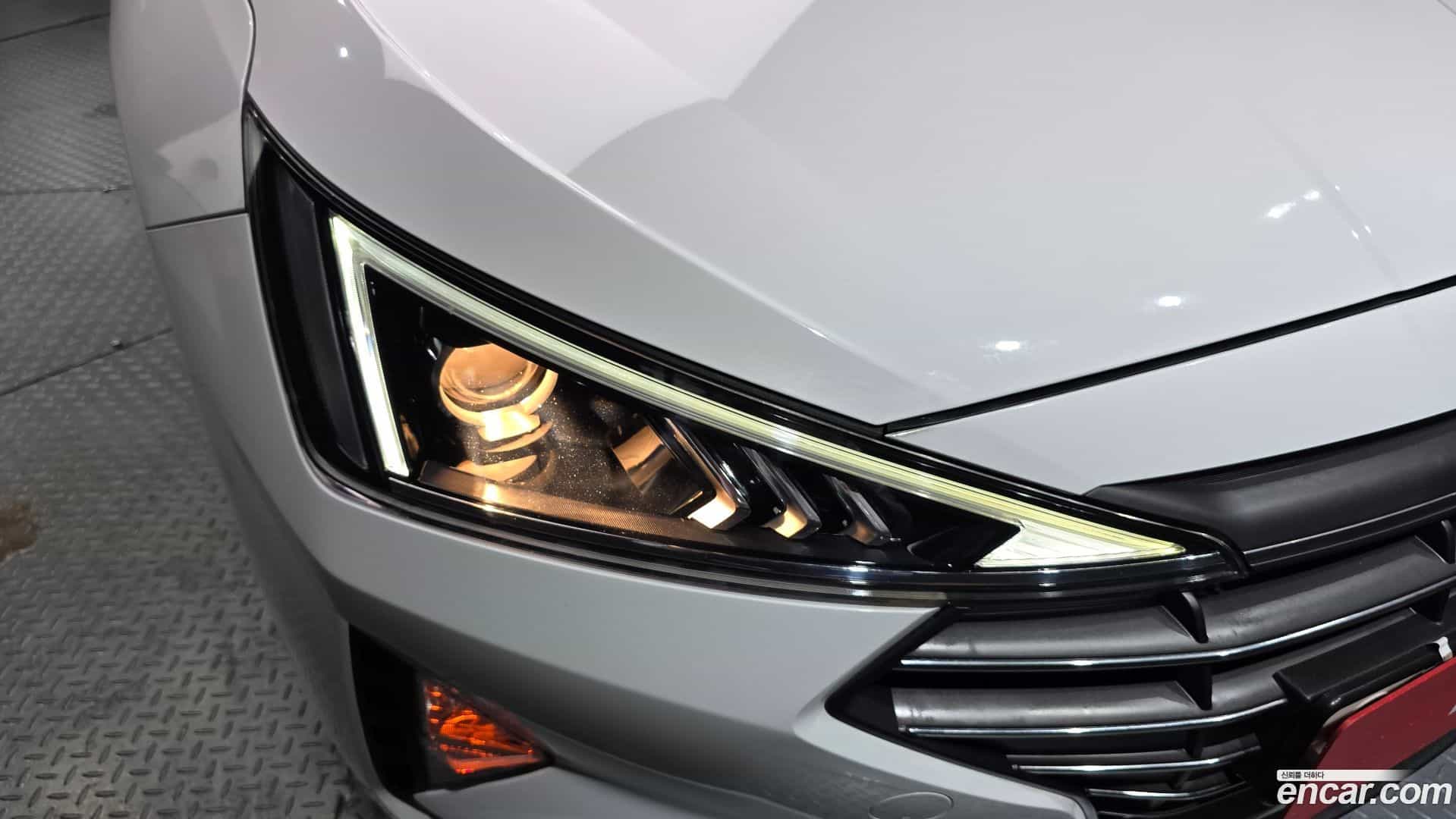 AVANTE Hyundai 2019.9-OUTER-032
