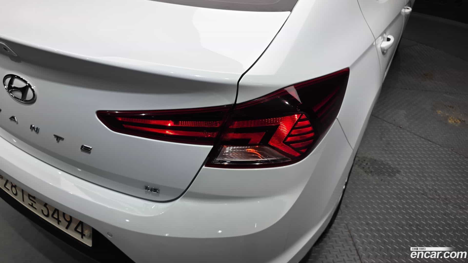 AVANTE Hyundai 2019.9-OUTER-033