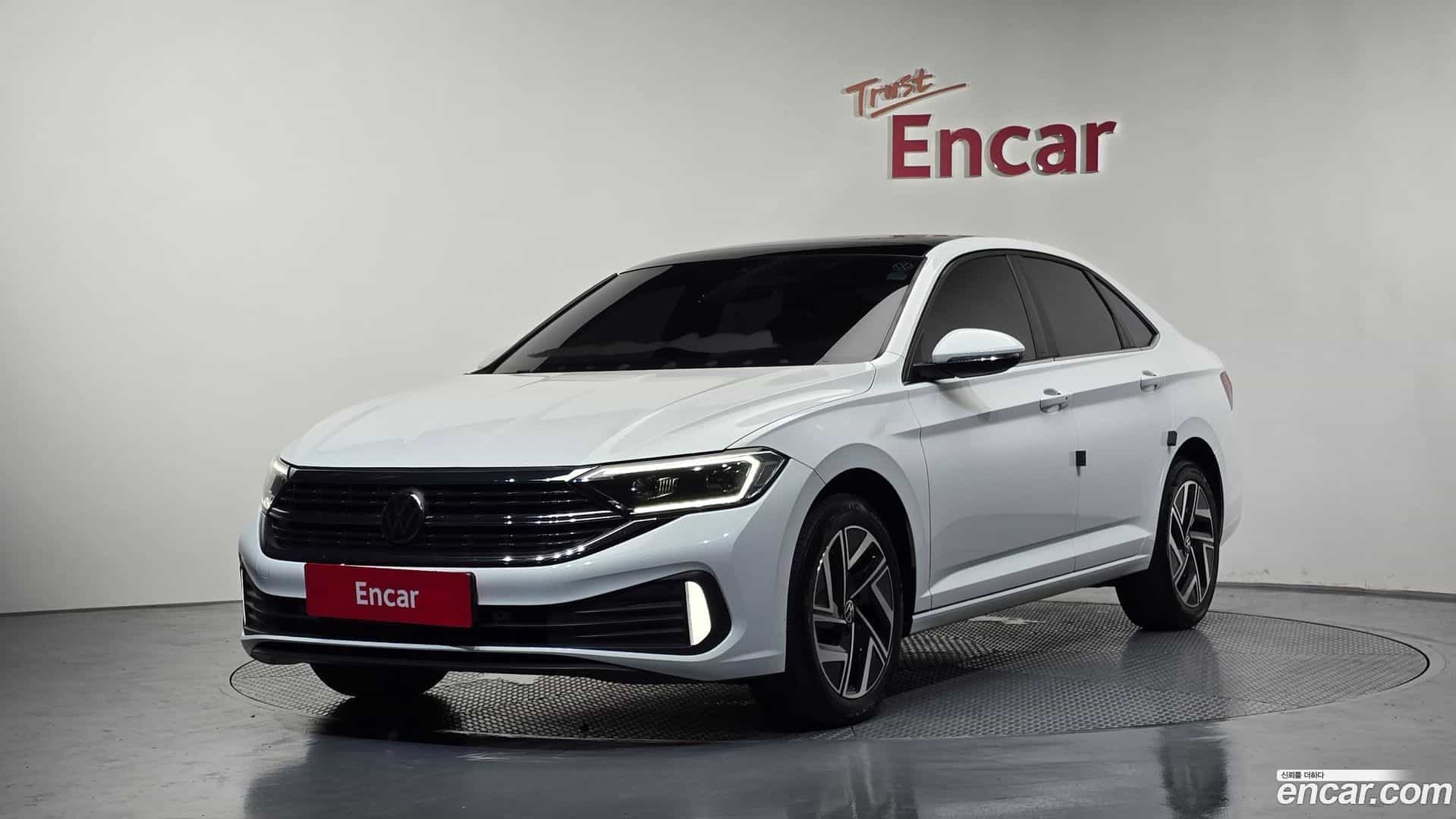 Jetta Volkswagen 2023.11-OUTER-001