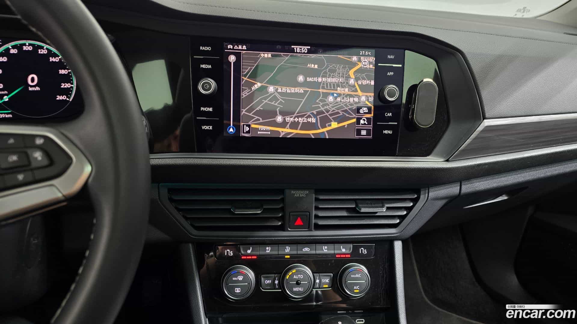 Jetta Volkswagen 2023.11-OPTION-016