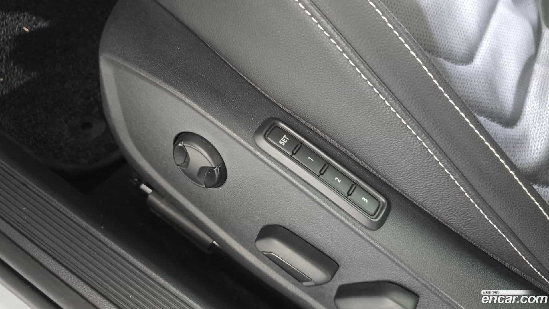 Jetta Volkswagen 2023.11-OPTION-019