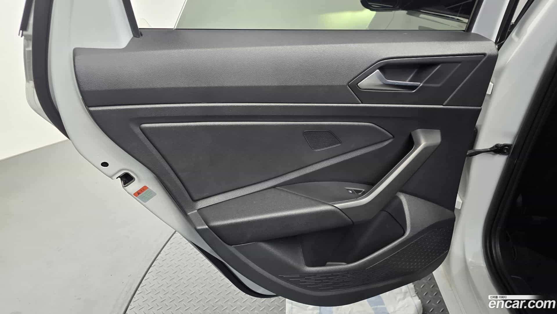 Jetta Volkswagen 2023.11-INNER-035
