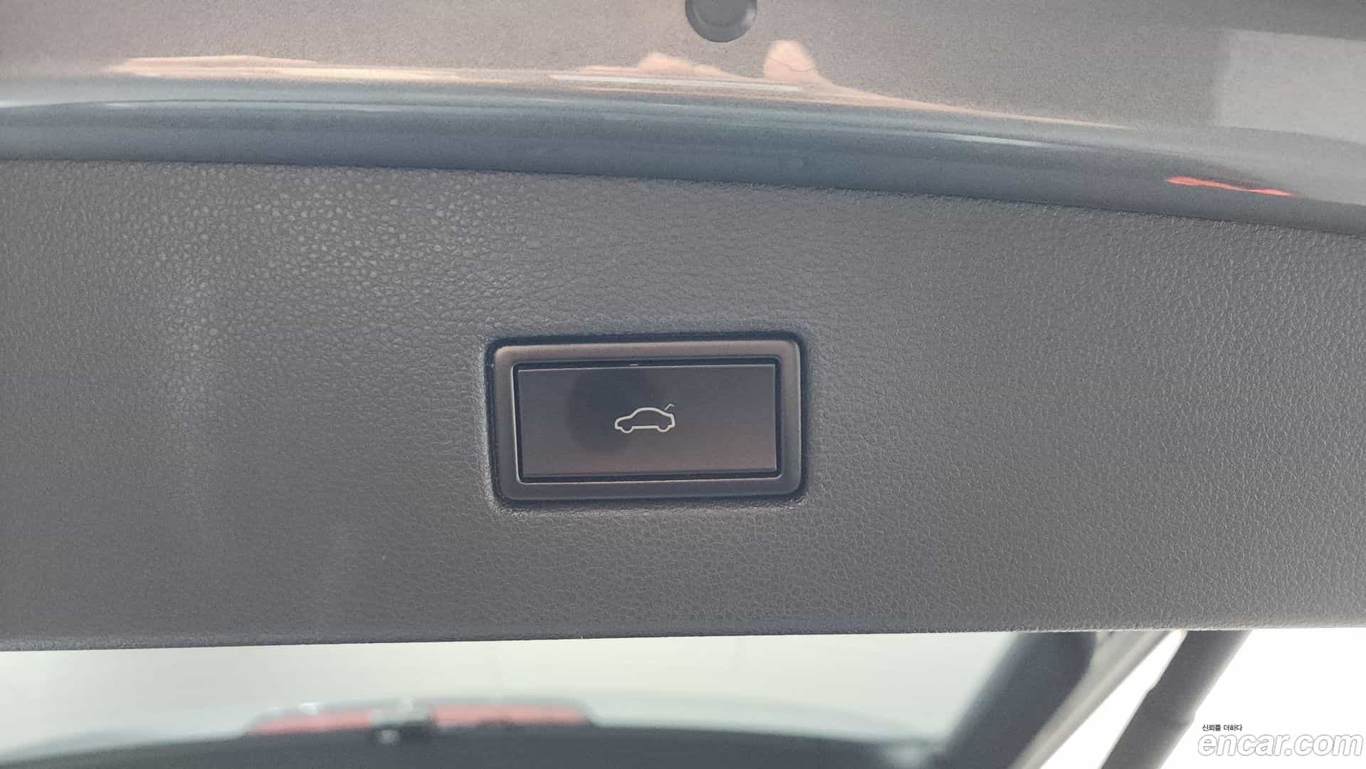 Tiguan Volkswagen 2020.10-OPTION-022