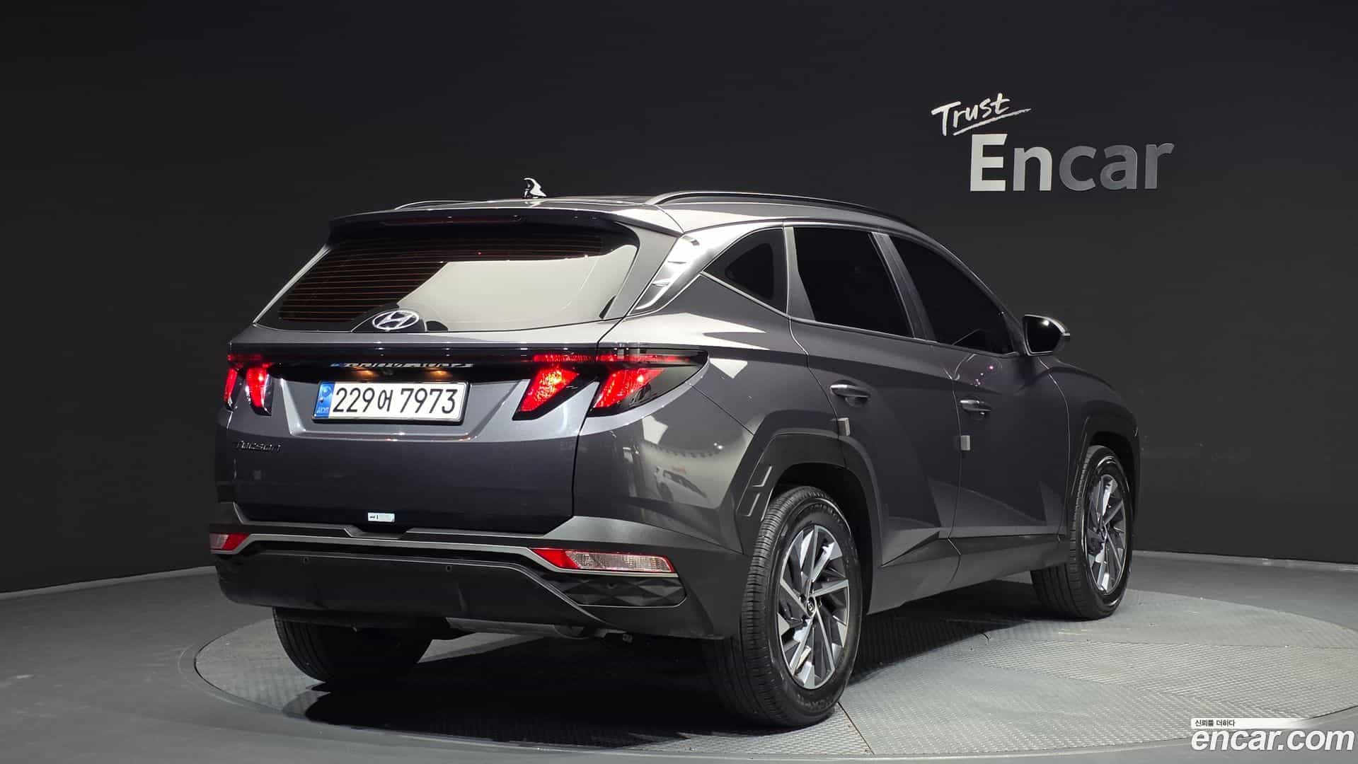 Tucson Hyundai 2022.1-OUTER-002