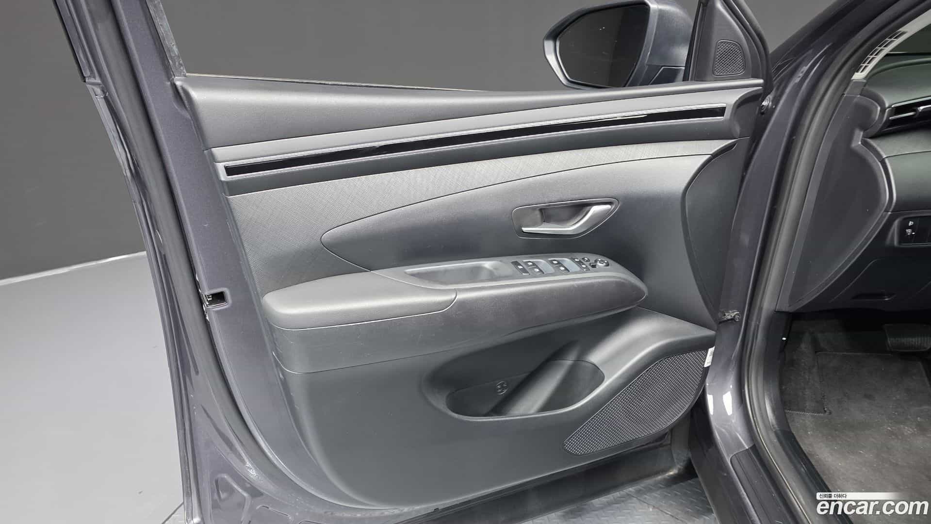 Tucson Hyundai 2022.1-INNER-034