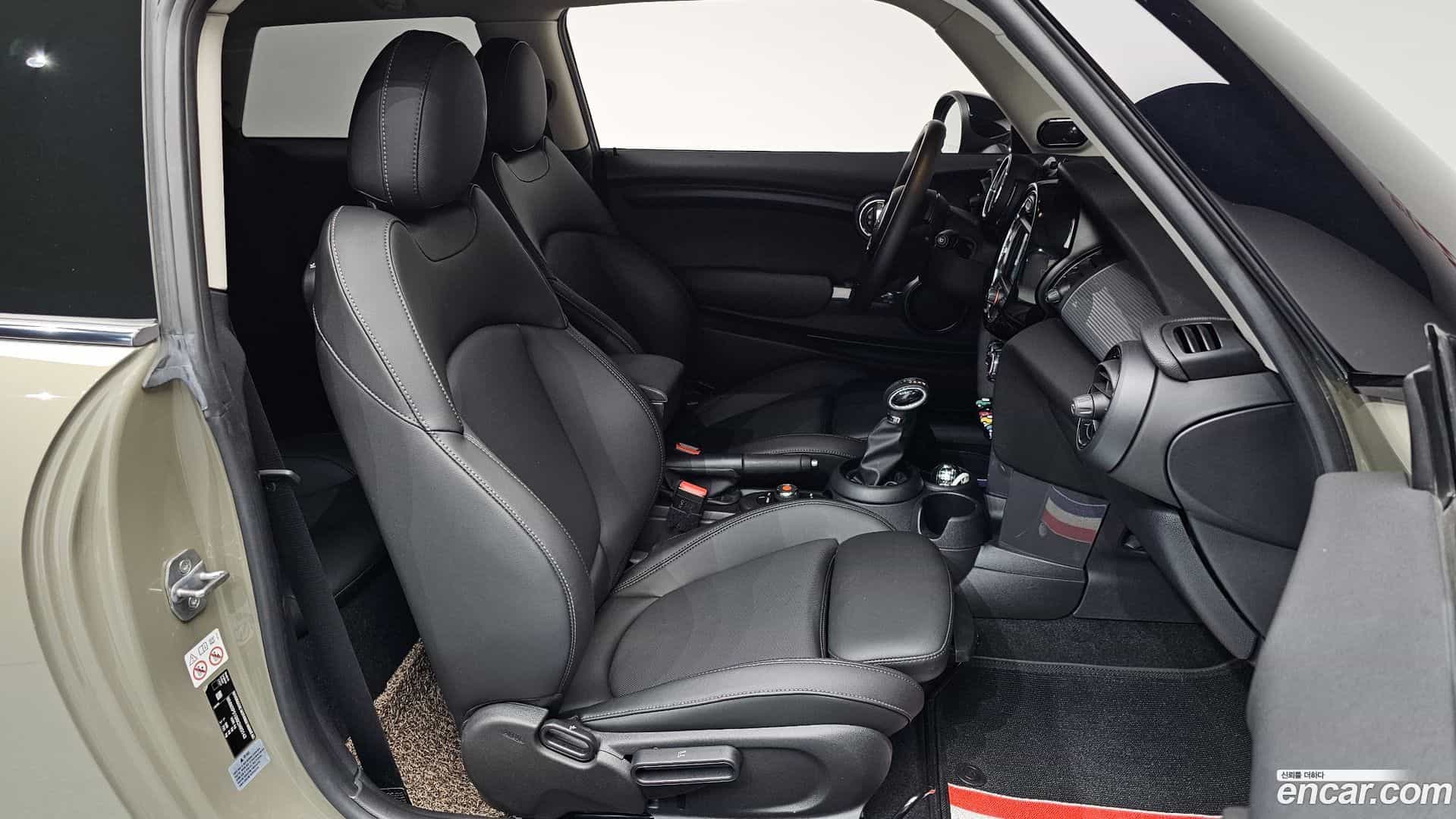Cooper Mini 2019.6-OPTION-015