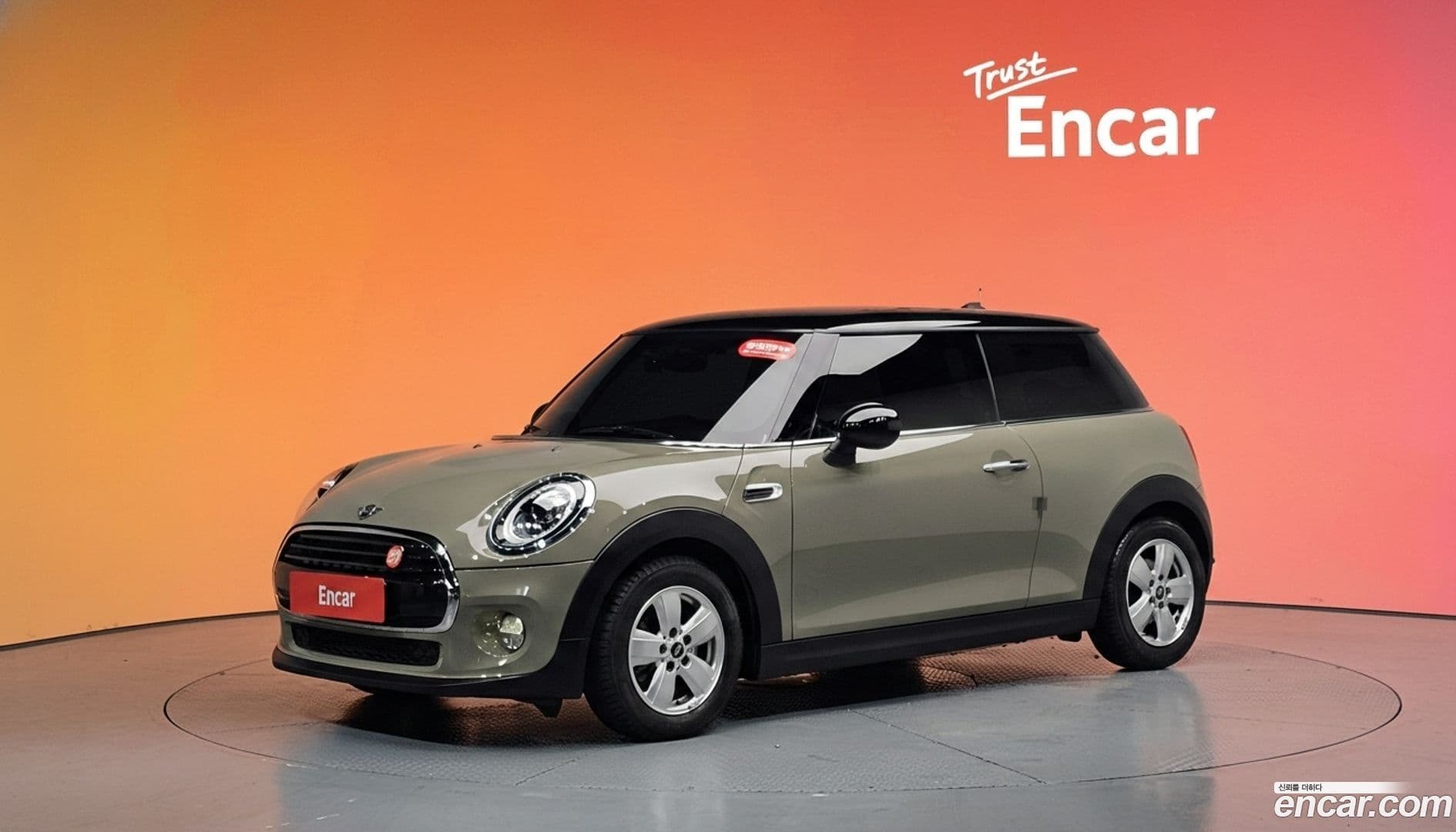 Main__Slider__Photo:Cooper Mini 2019.6-0
