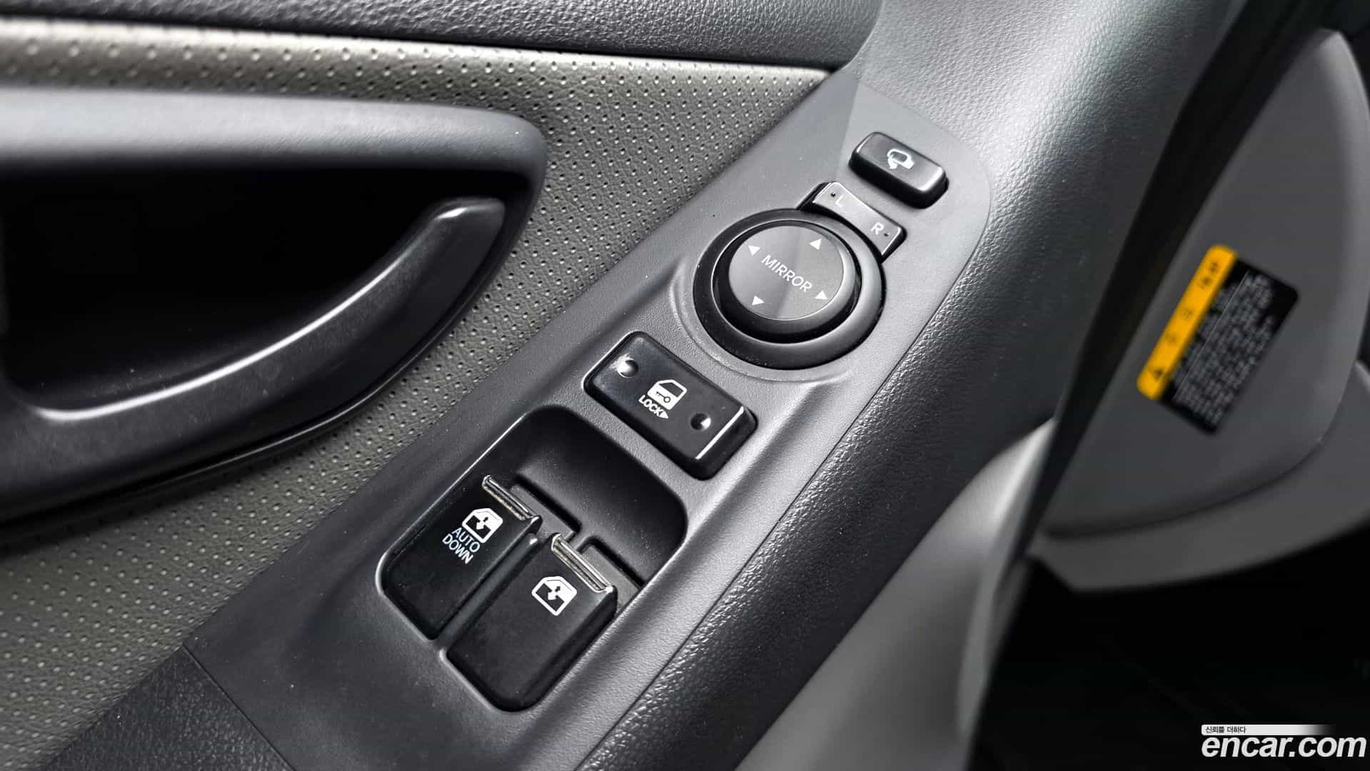 Starex Hyundai 2019.4-OPTION-022