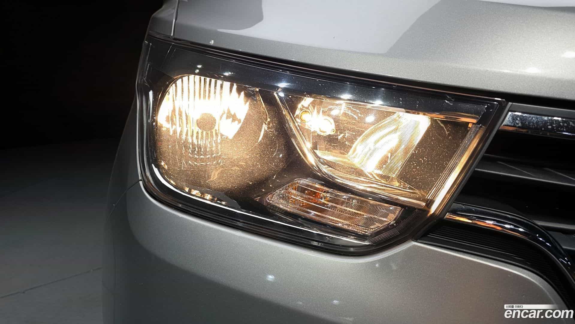 Starex Hyundai 2019.4-OUTER-032