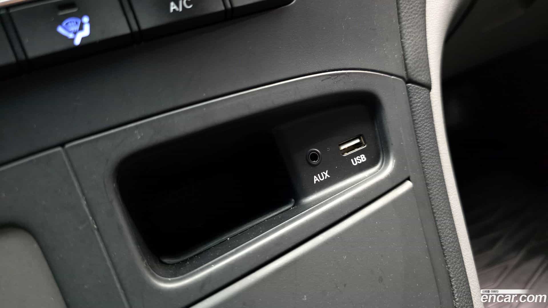 Starex Hyundai 2019.4-OPTION-043