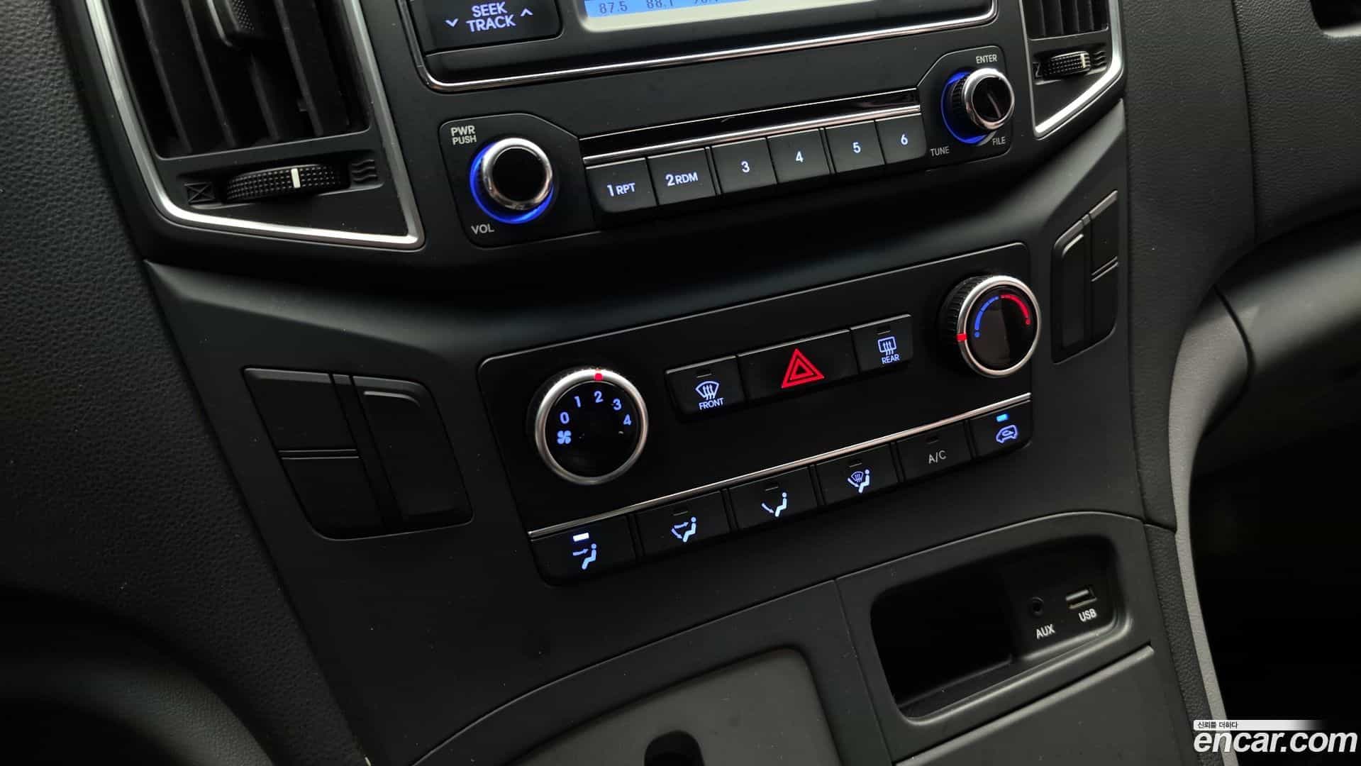 Starex Hyundai 2019.4-OPTION-044