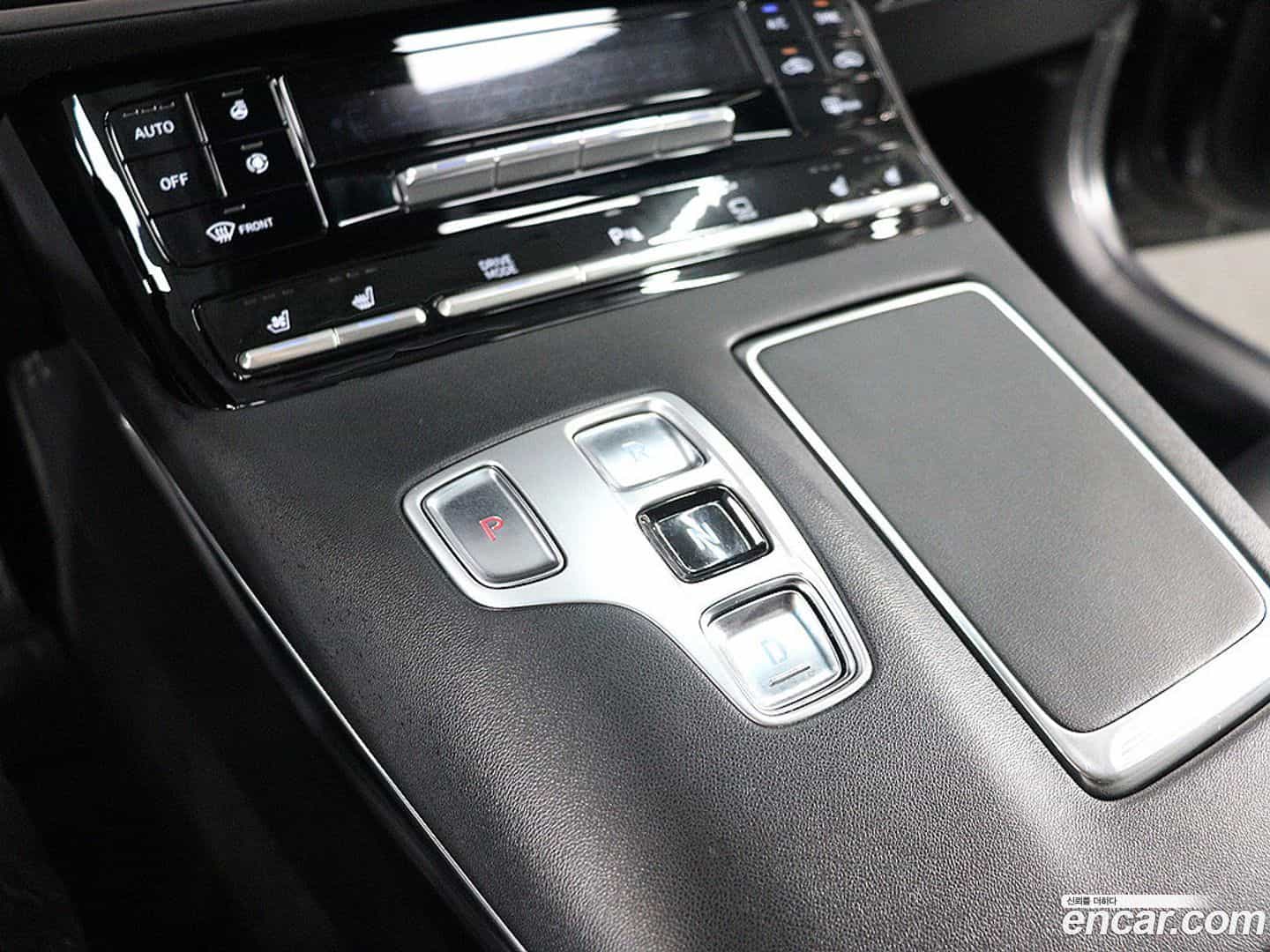 Grandeur Hyundai 2020.2-INNER-009