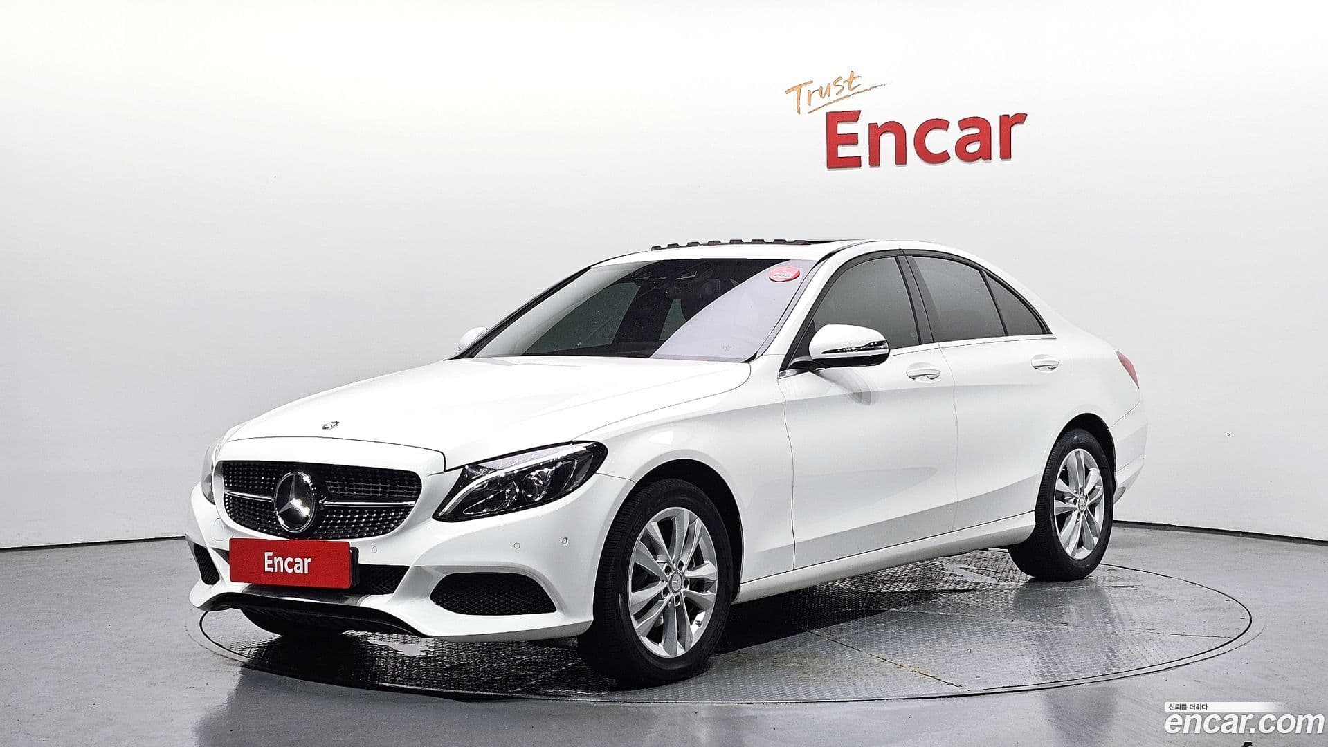 Main__Slider__Photo:C-Class Mercedes-Benz 2017.0-0