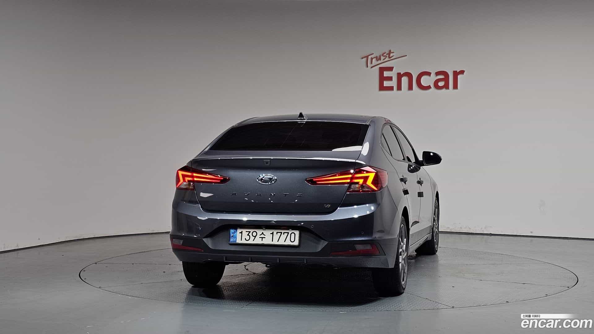 AVANTE Hyundai 2020.0-OUTER-004