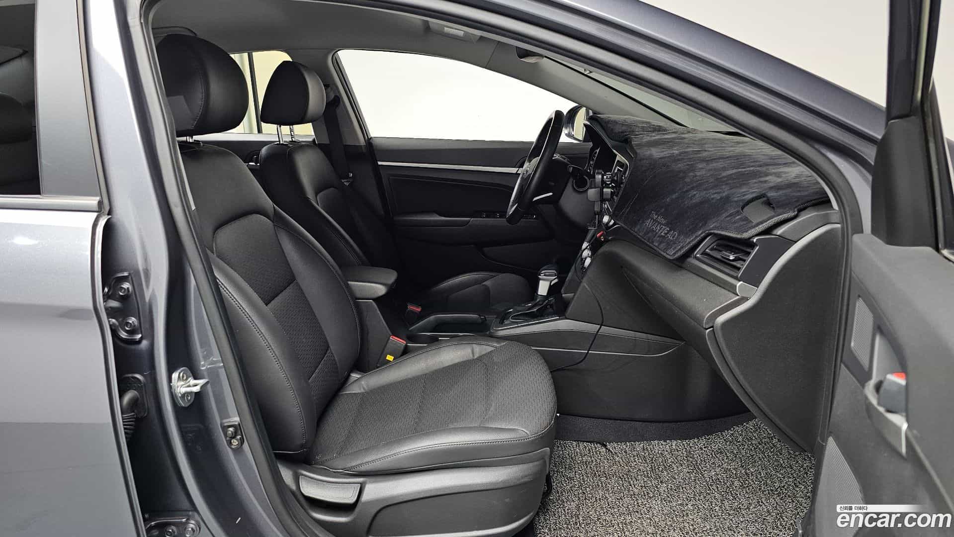 AVANTE Hyundai 2020.0-OPTION-015