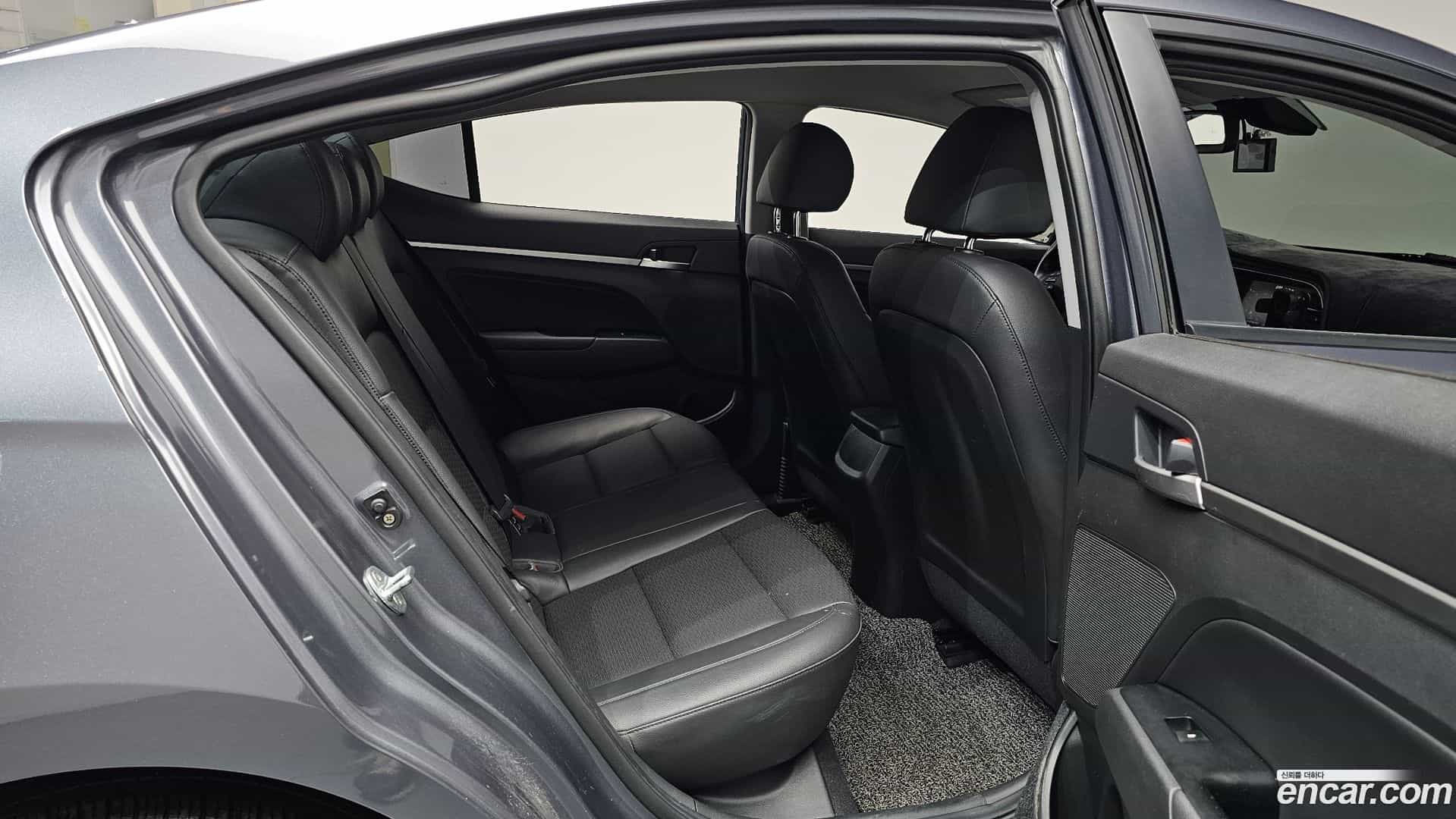 AVANTE Hyundai 2020.0-OPTION-016