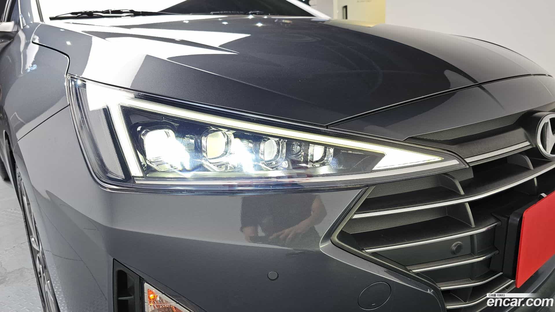 AVANTE Hyundai 2020.0-OUTER-032