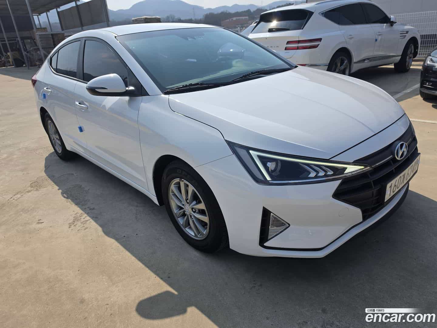 AVANTE Hyundai 2019.1-OUTER-002