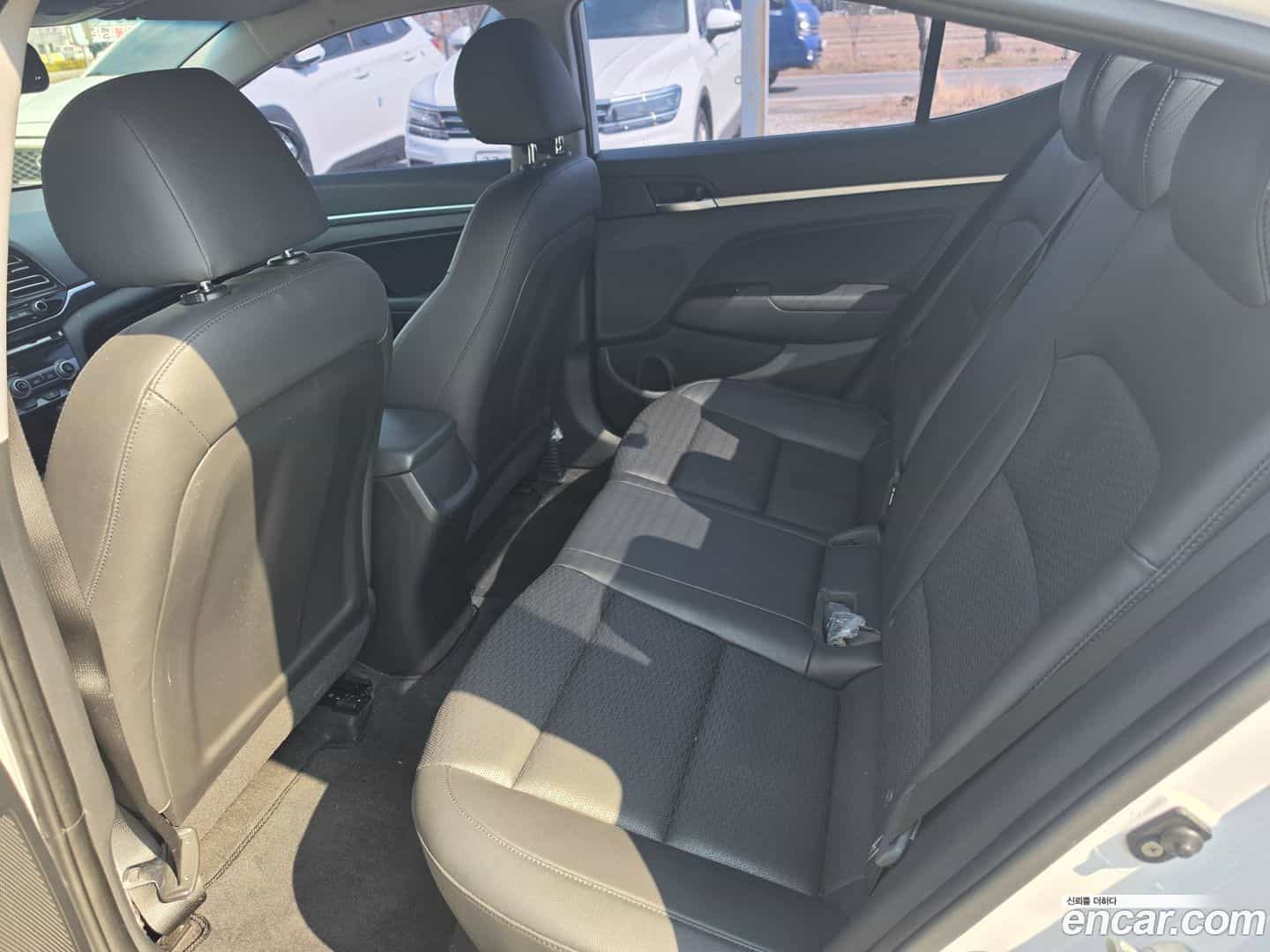 AVANTE Hyundai 2019.1-OPTION-018