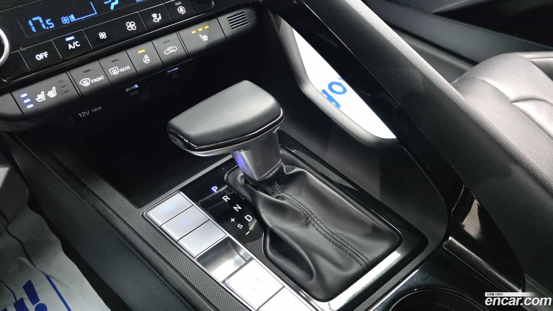 AVANTE Hyundai 2021.0-INNER-009