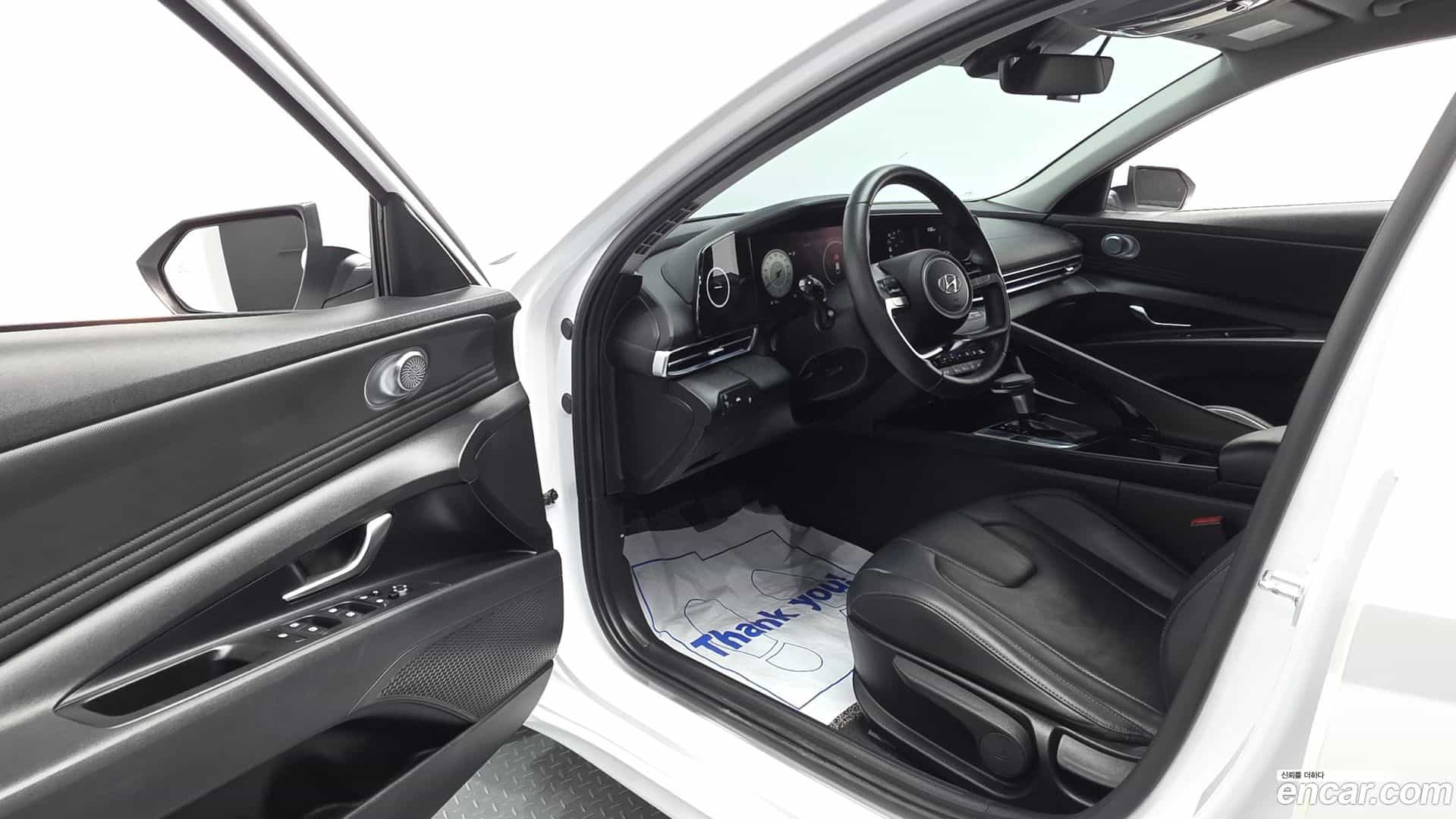 AVANTE Hyundai 2021.0-INNER-010