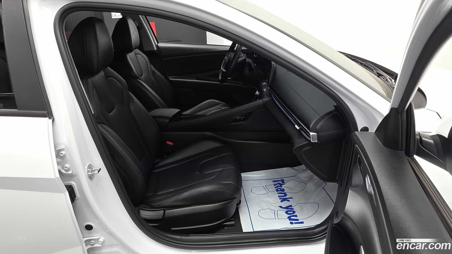 AVANTE Hyundai 2021.0-OPTION-016