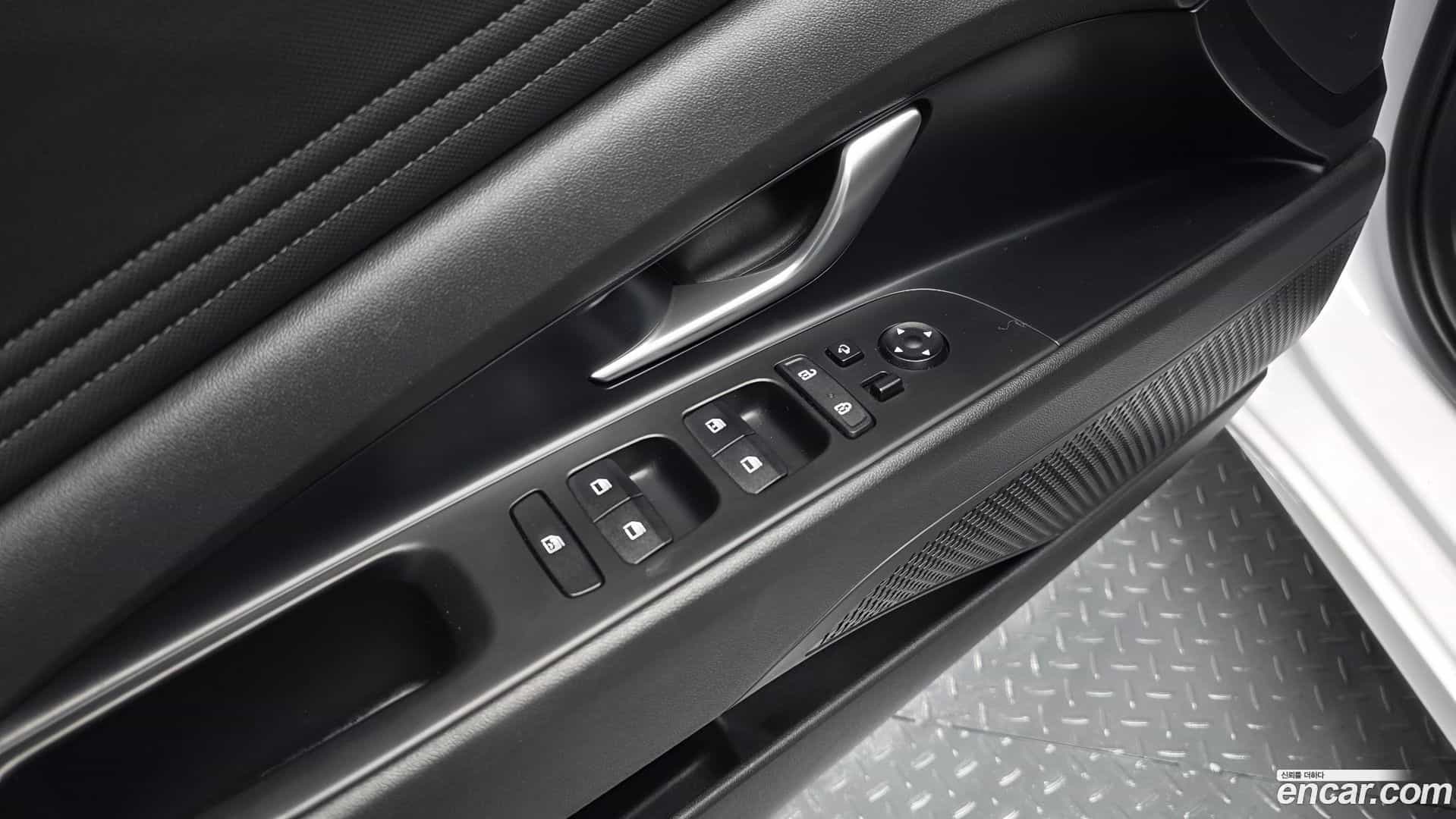 AVANTE Hyundai 2021.0-OPTION-017