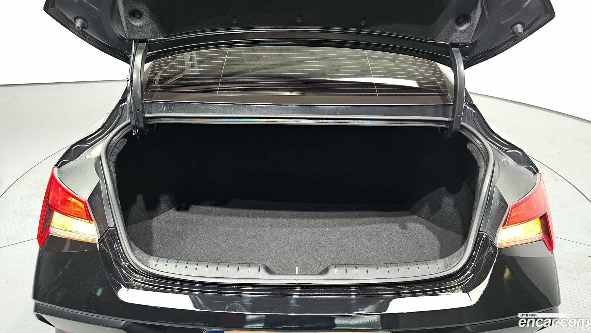 AVANTE Hyundai 2025.3-OPTION-024