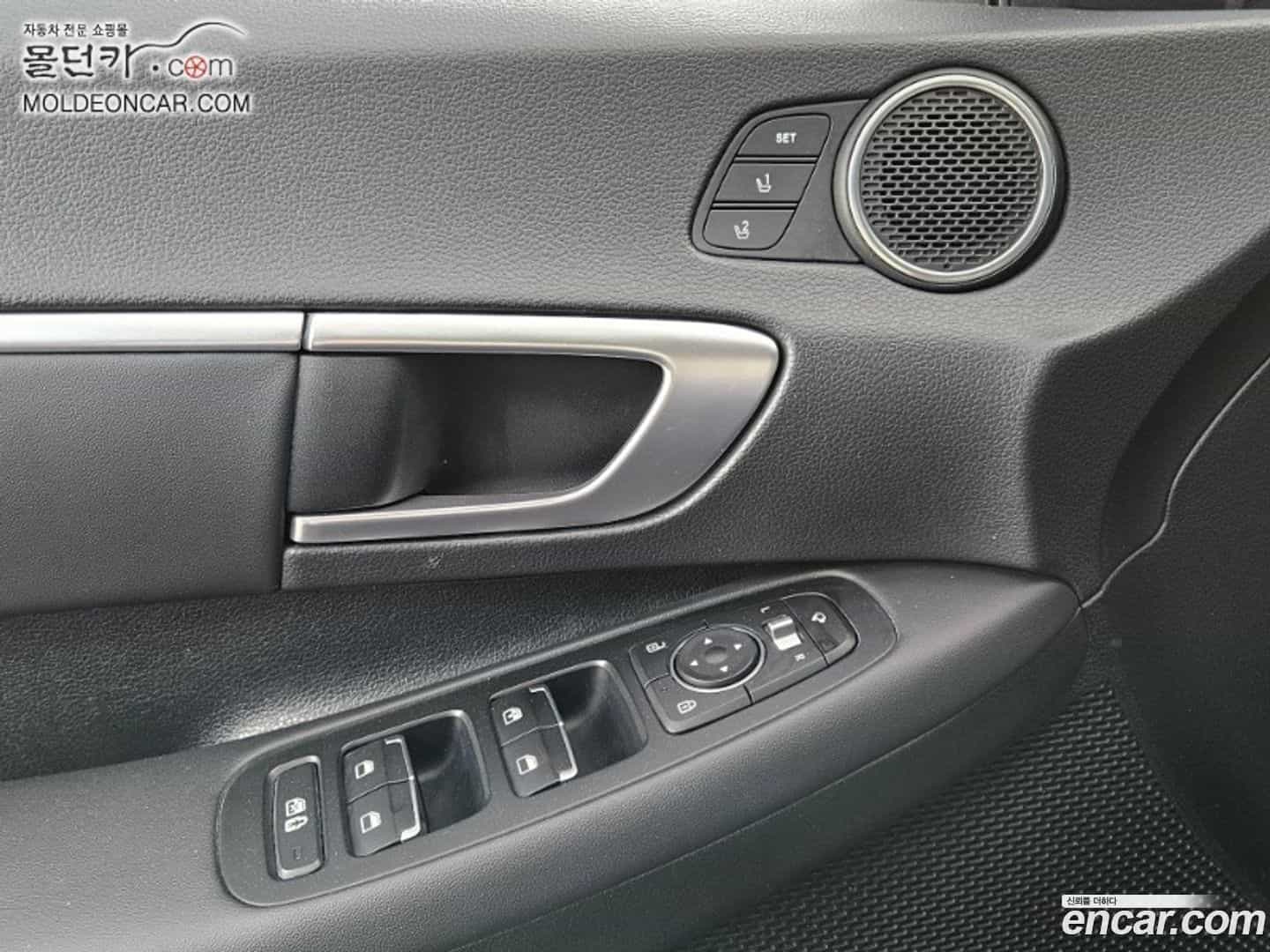 Sonata Hyundai 2019.6-OPTION-015