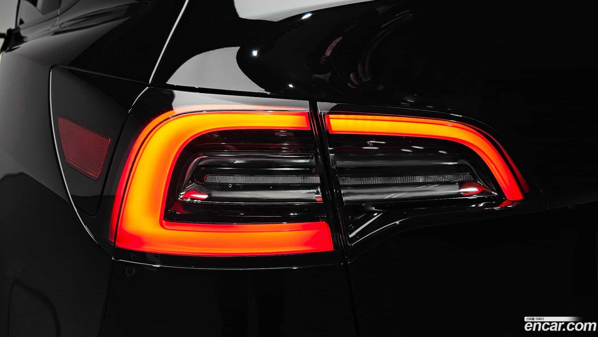 Model Y Tesla 2024.2-OUTER-033